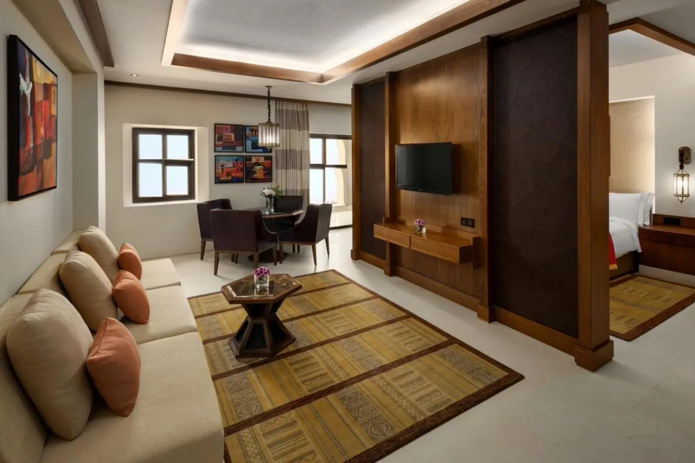 Communal lounge/ TV room in InterContinental Durrat Al Riyadh Resort & Spa by IHG