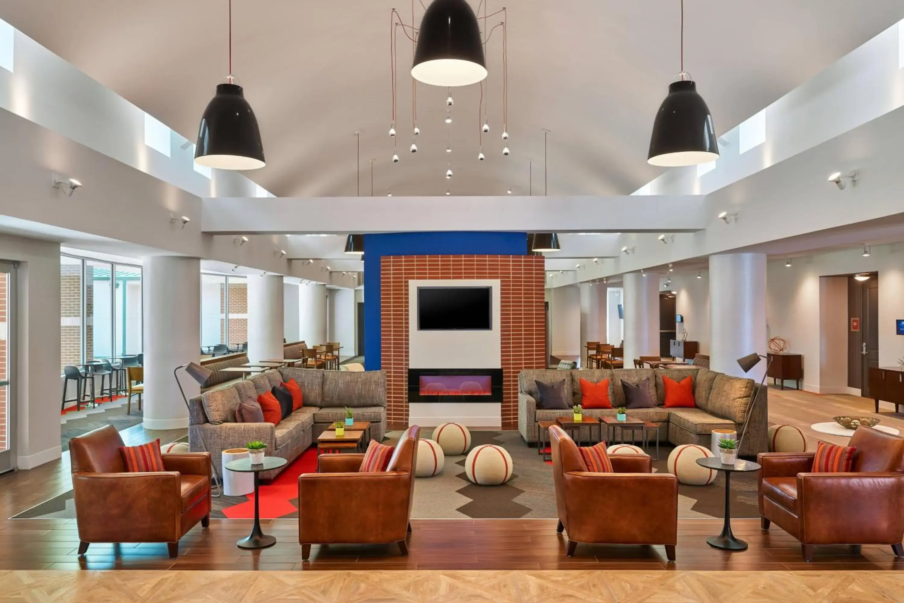 Lobby or reception in Four Points by Sheraton Dallas Fort Worth Airport North Lobby or reception in Four Points by Sheraton Dallas Fort Worth Airport North