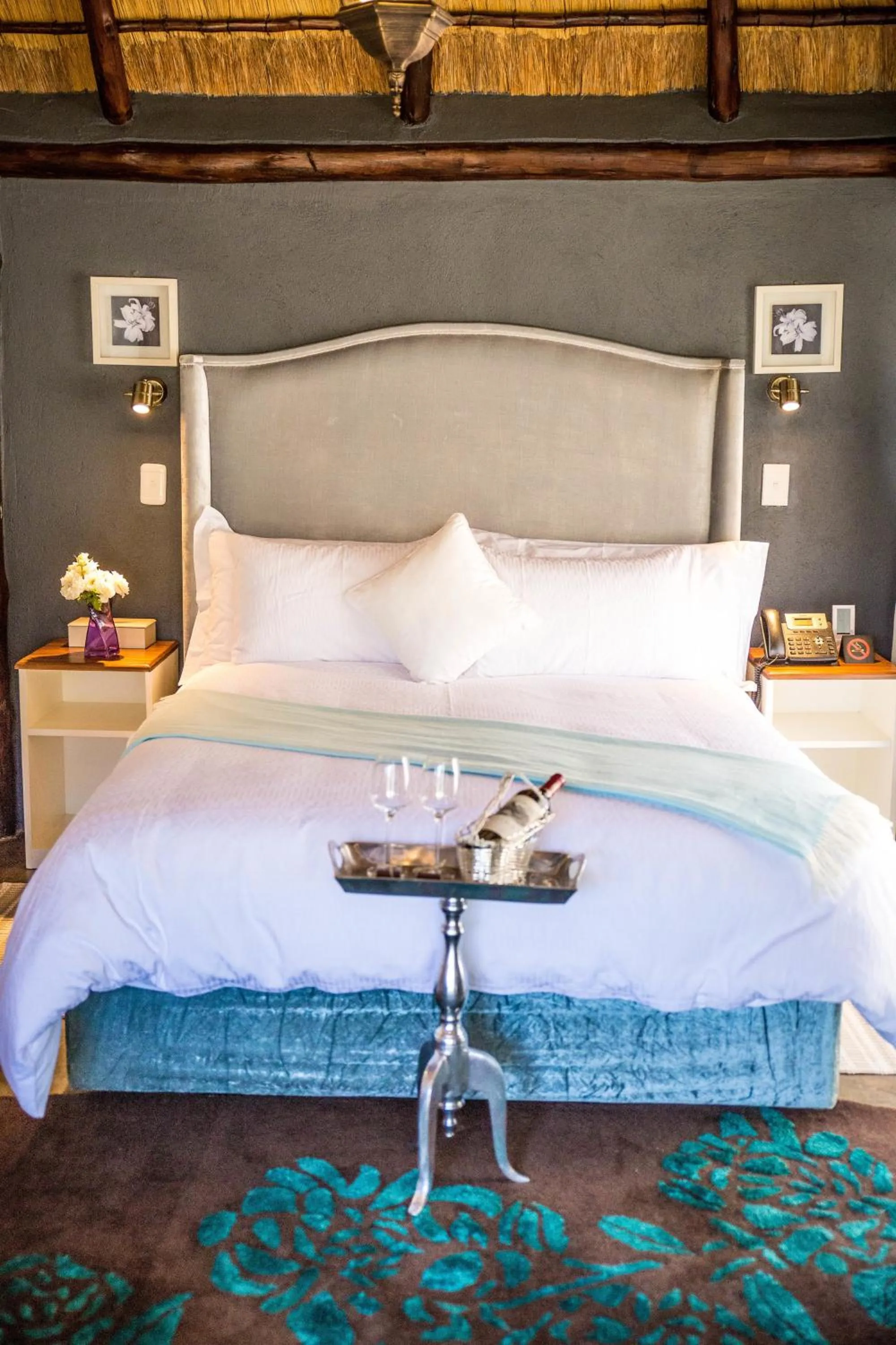 Bed in TshiBerry Bed & Breakfast