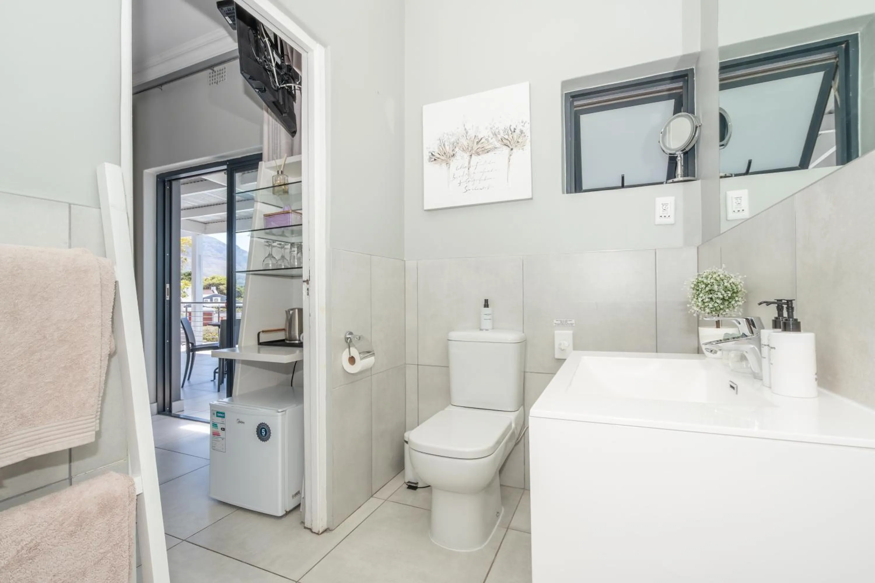 Bathroom in 2 On Lismore Guesthouse