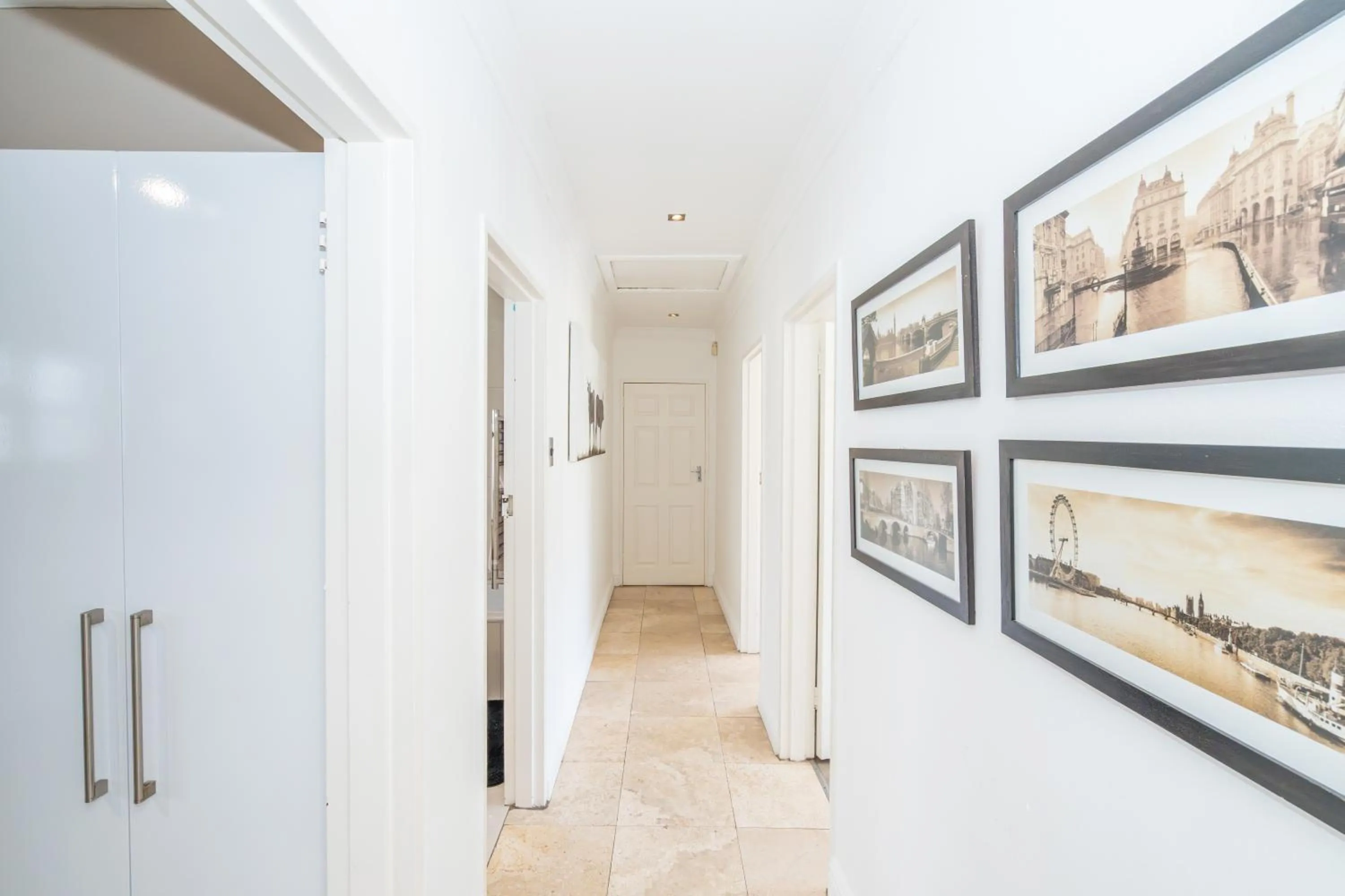 Bedroom in 2 On Lismore Guesthouse