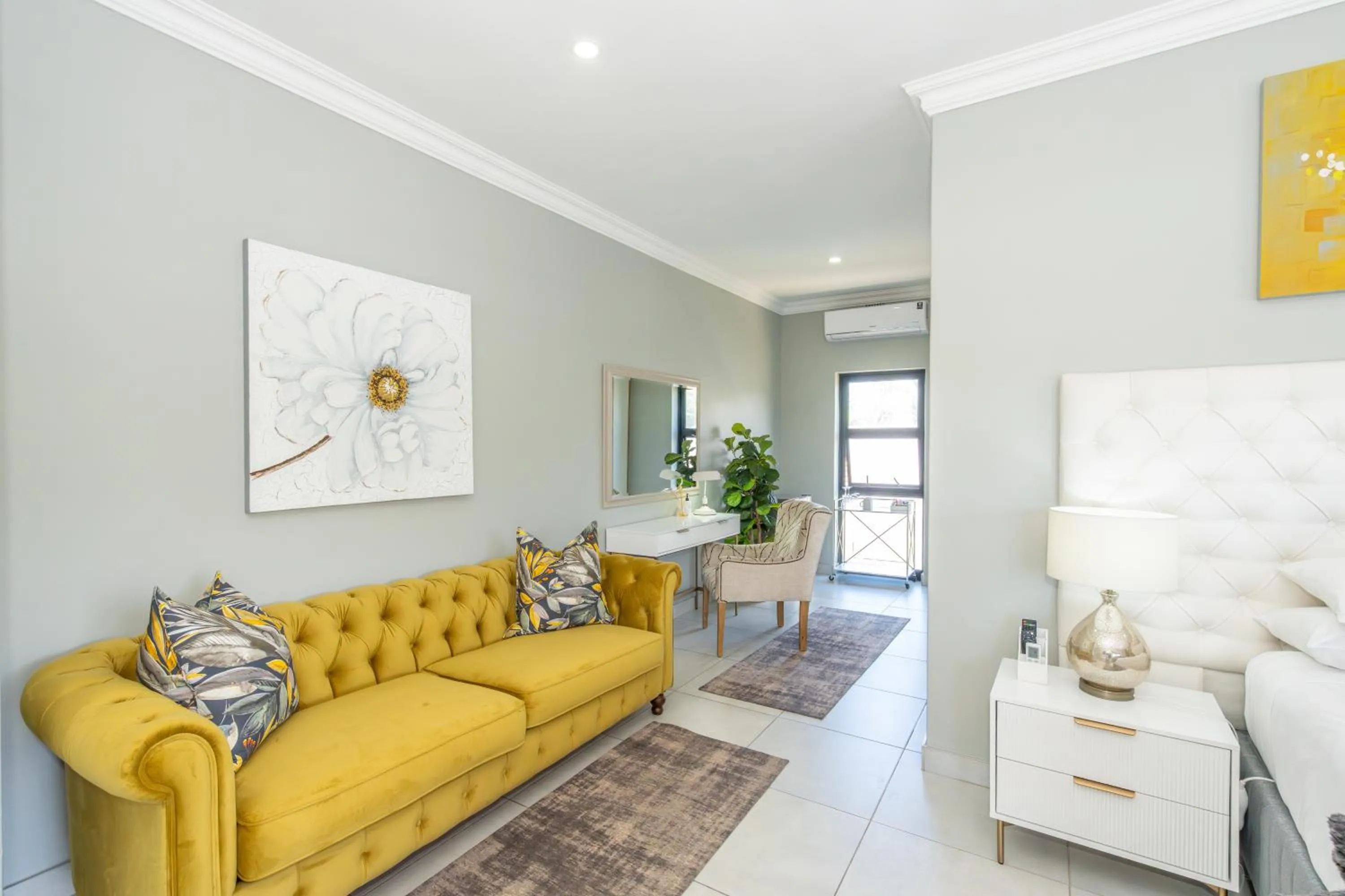 Seating area in 2 On Lismore Guesthouse