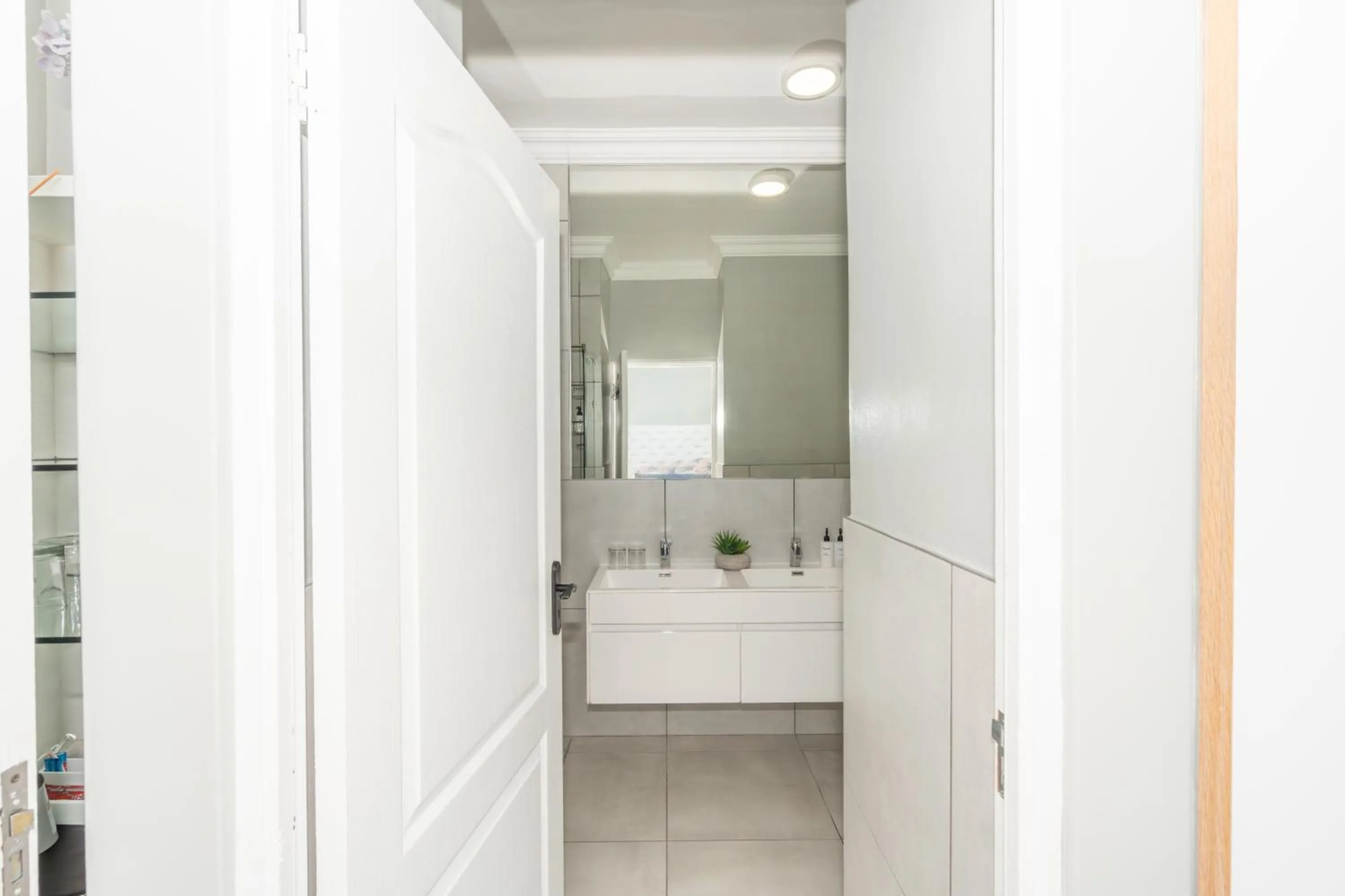 Bathroom in 2 On Lismore Guesthouse