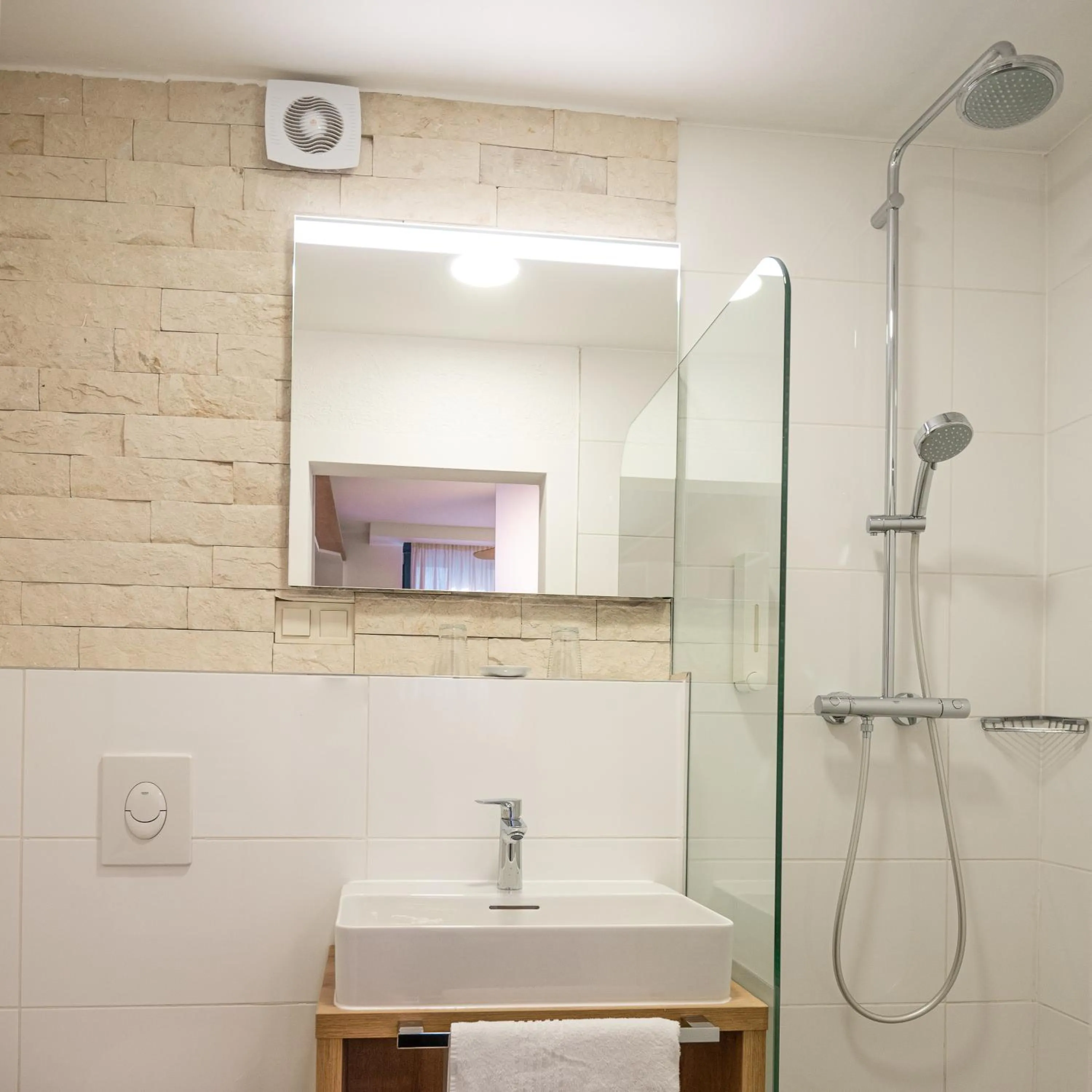 Bathroom in Hotel Modus