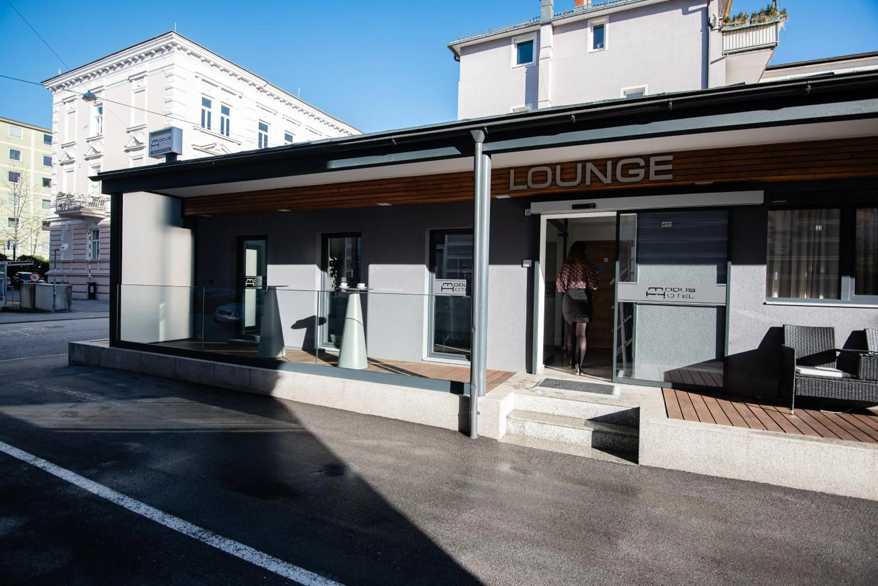 Communal lounge/ TV room in Hotel Modus