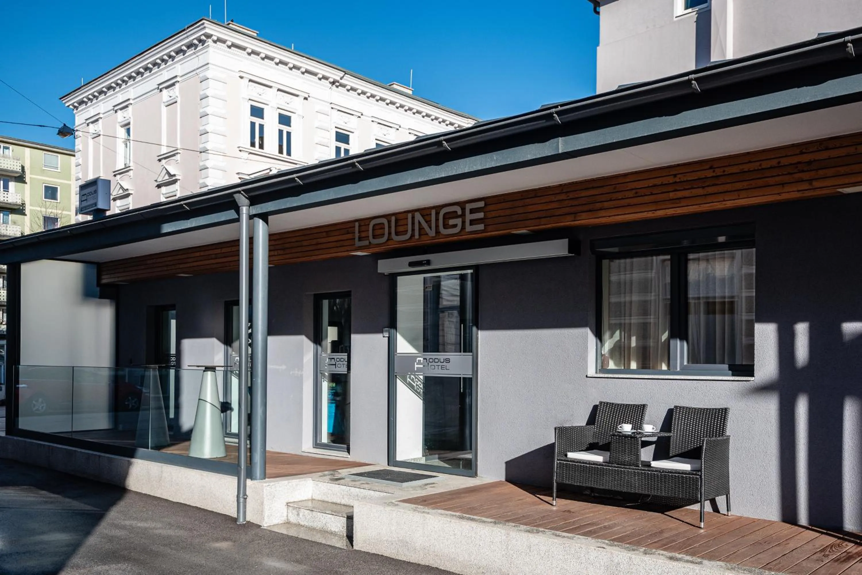 Communal lounge/ TV room in Hotel Modus