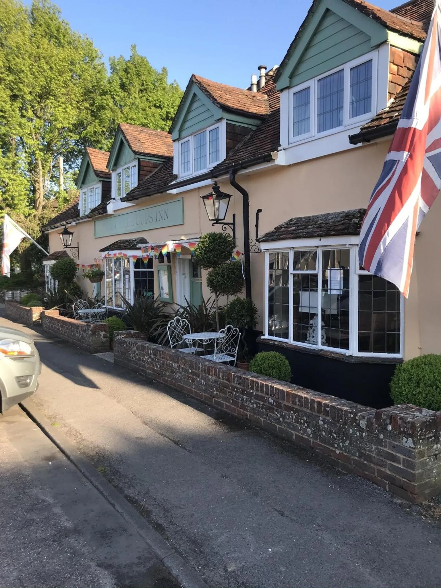 Property building in The Three Cups Inn
