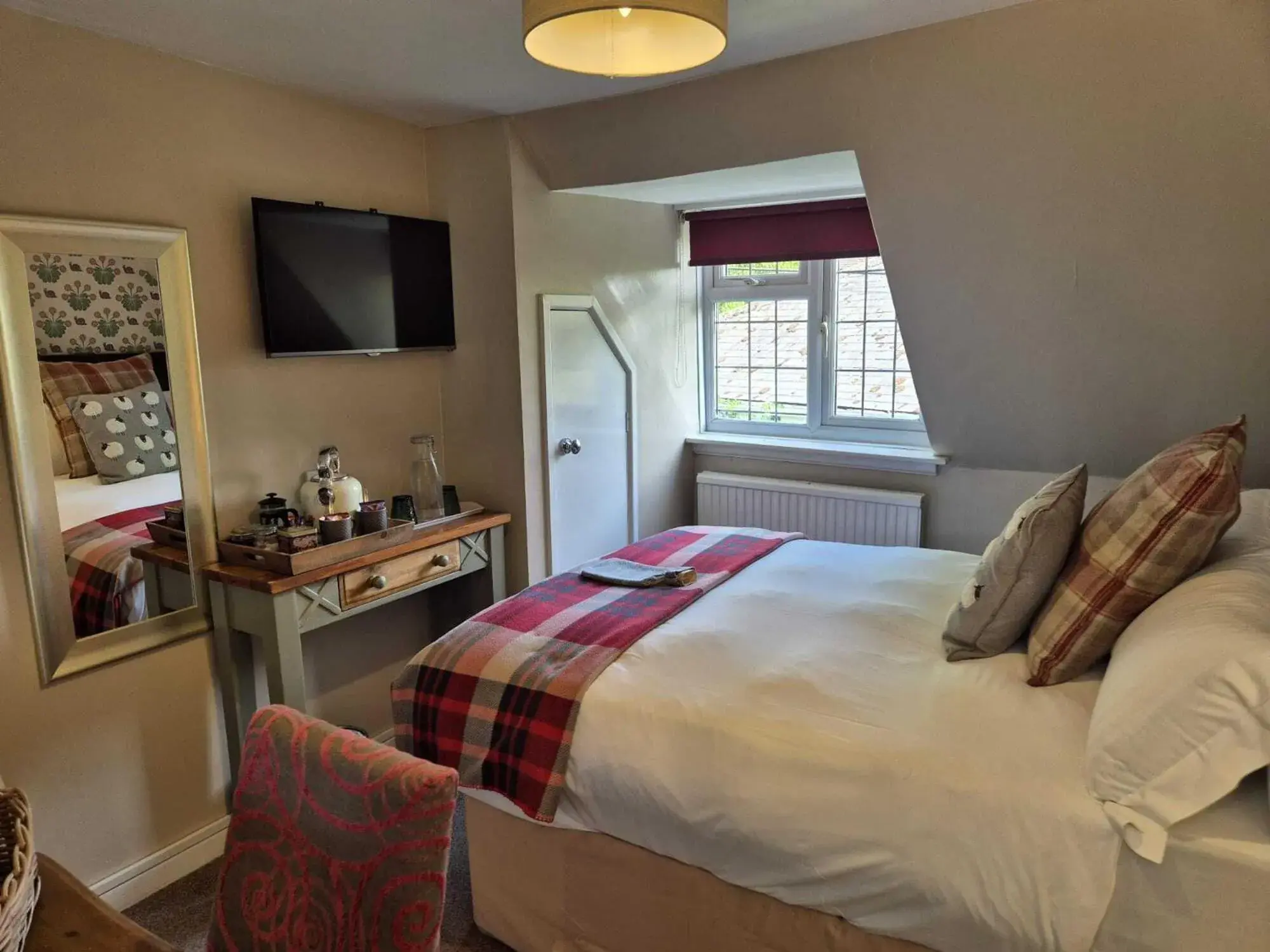 Bedroom, Bed in The Three Cups Inn Bedroom, Bed in The Three Cups Inn