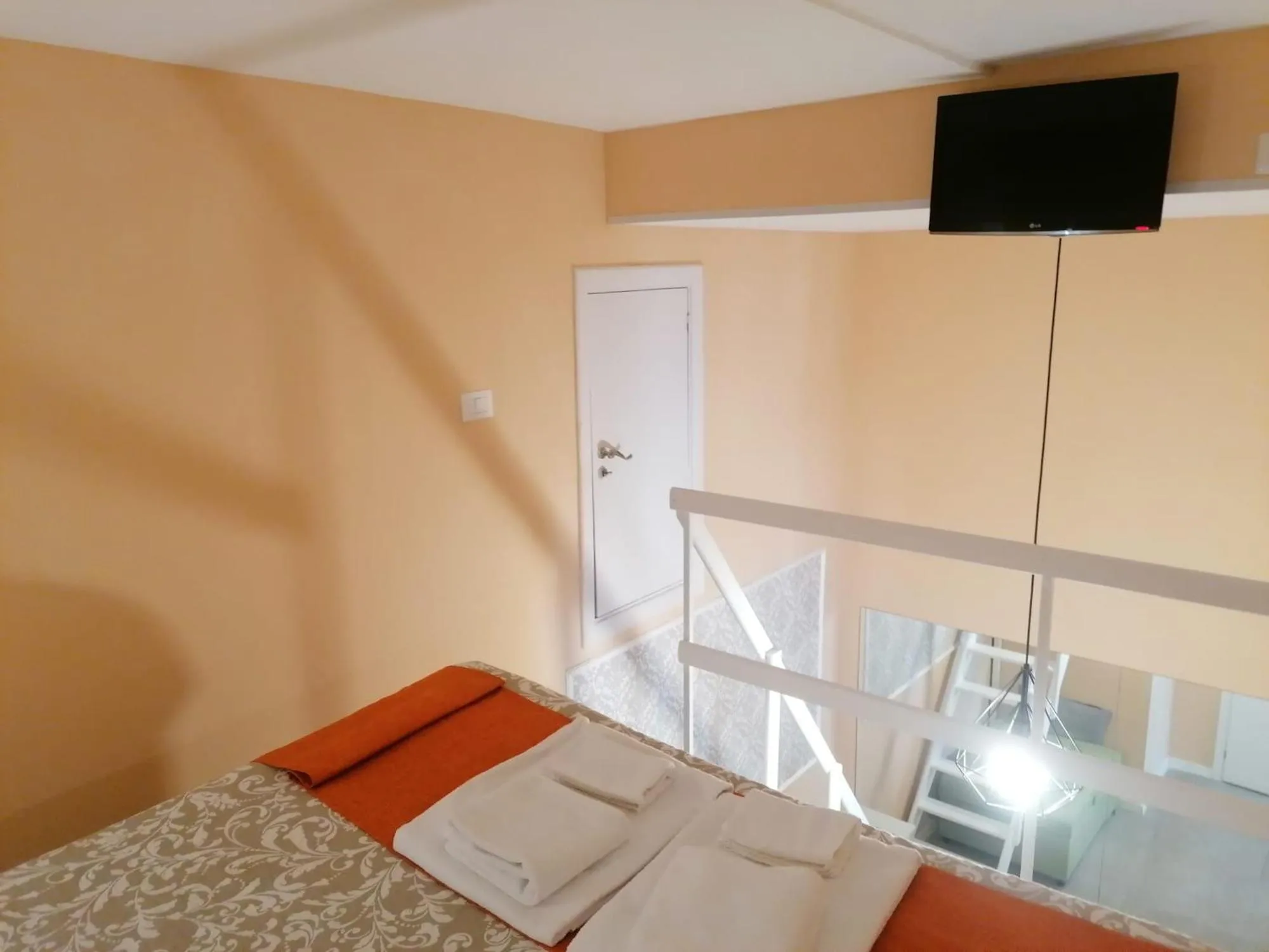 Bed in Amedeo Square