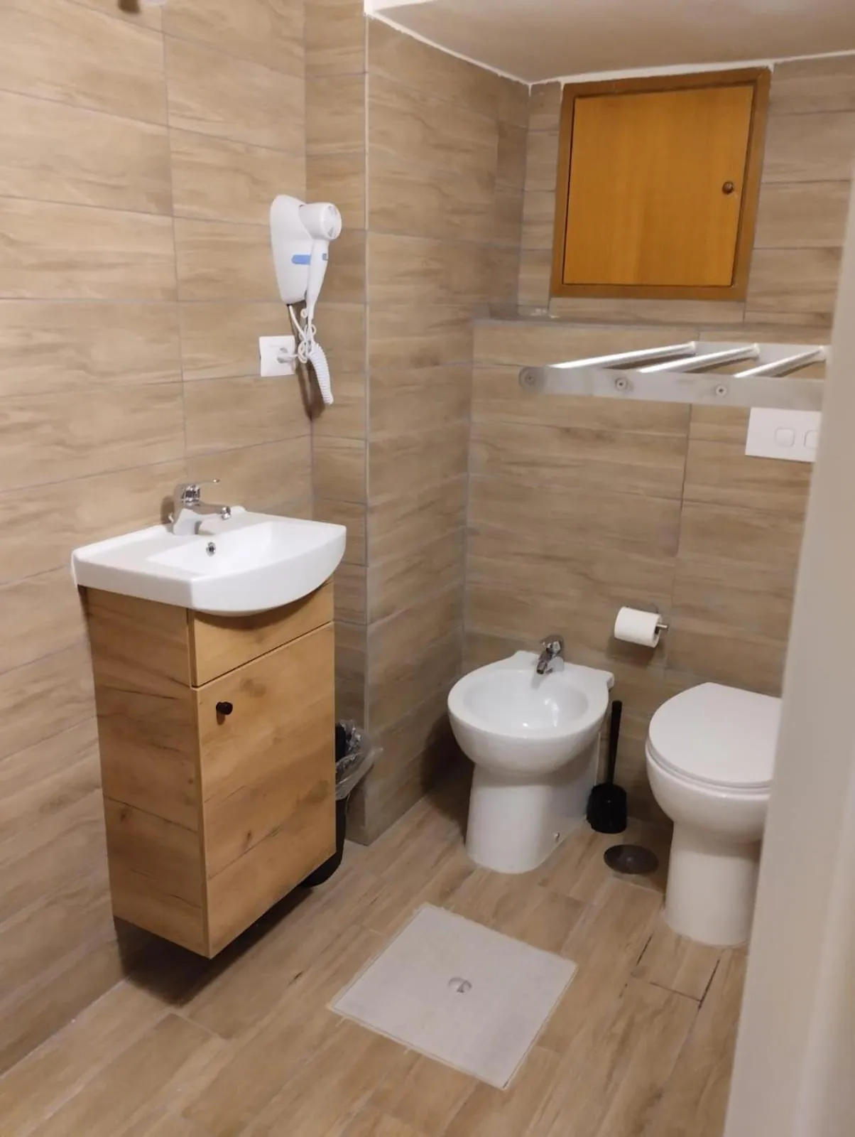 Toilet in Amedeo Square