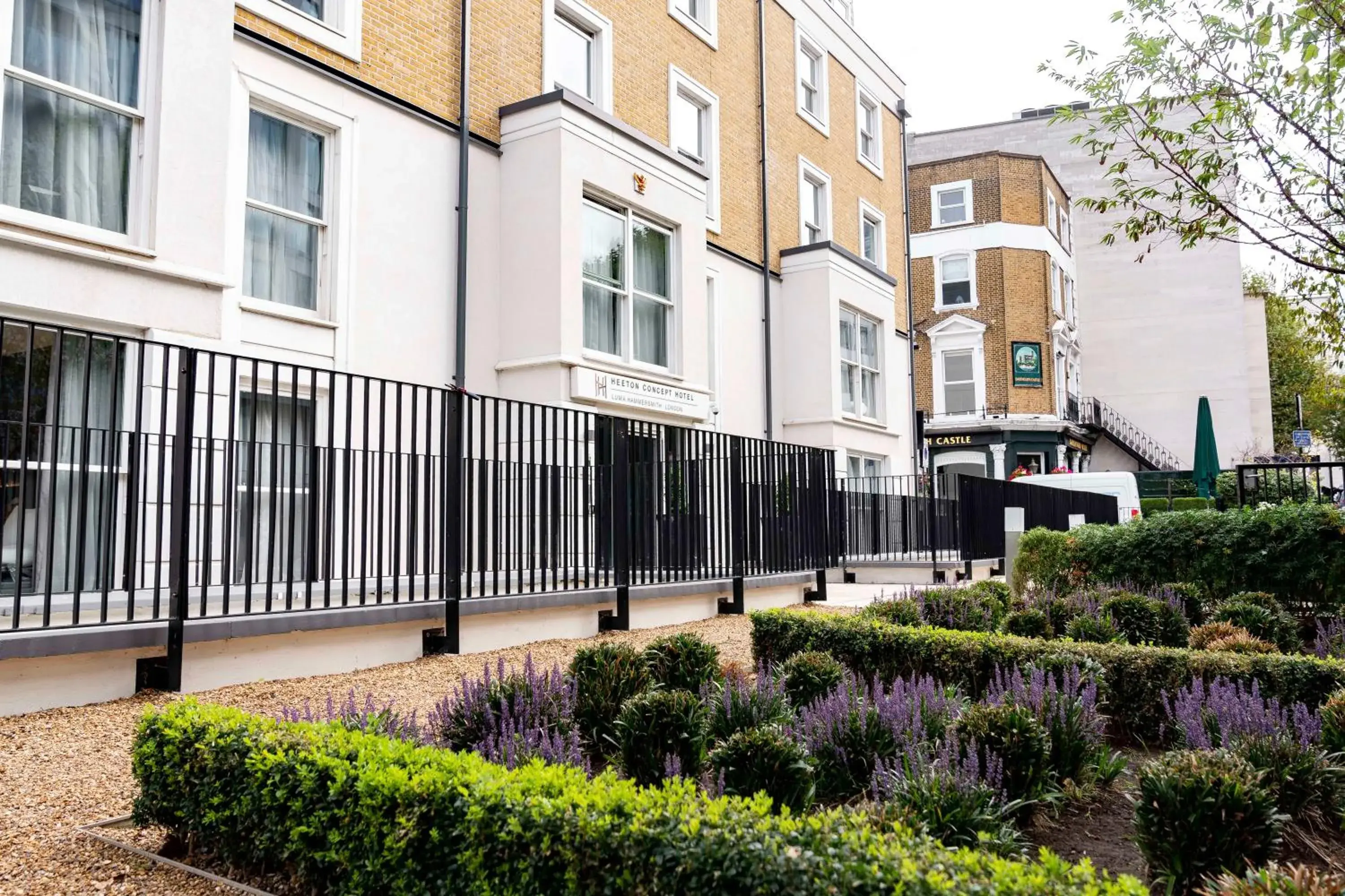 Garden view in Heeton Concept Hotel – Luma Hammersmith Garden view in Heeton Concept Hotel – Luma Hammersmith