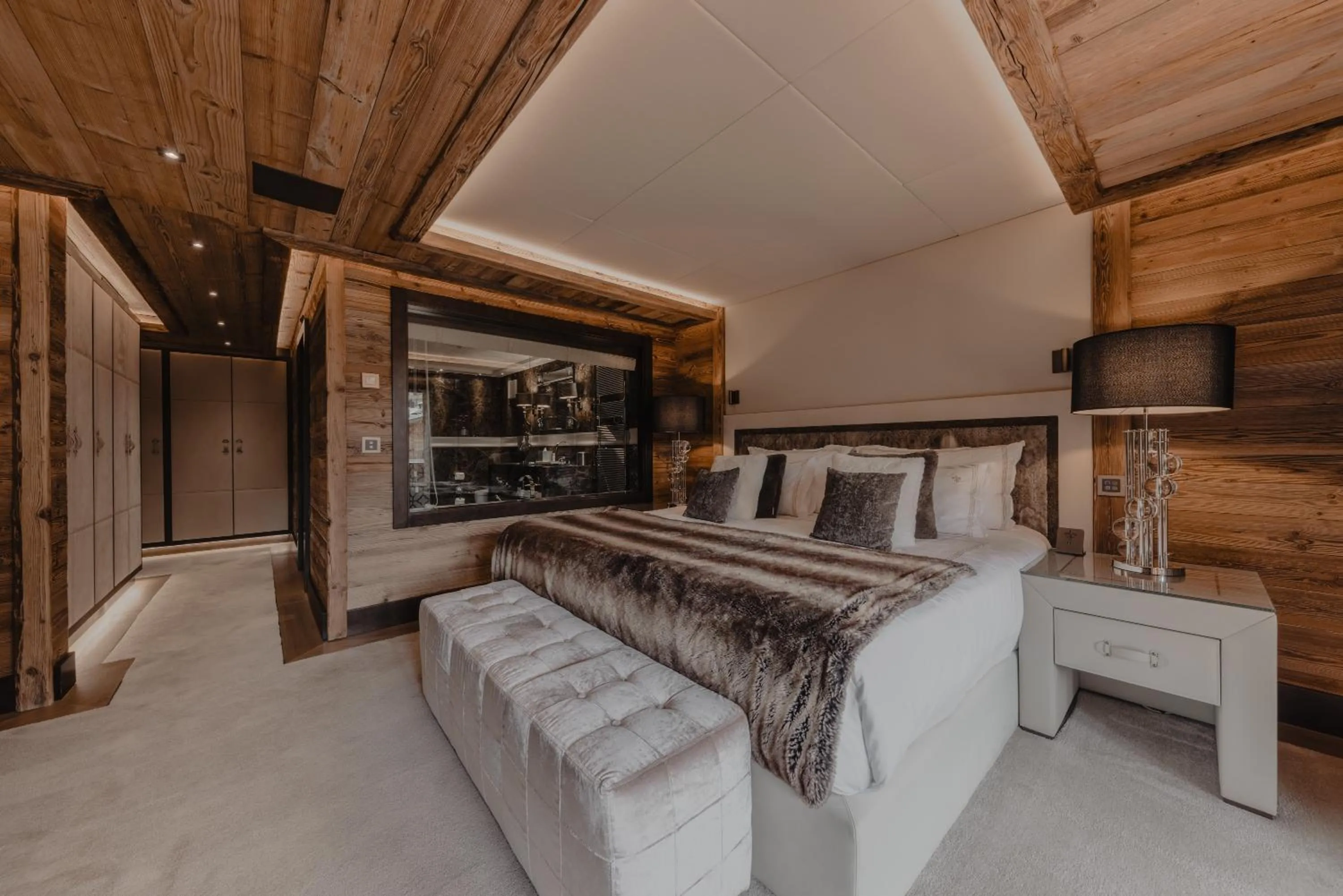 Bed in Ultima Hotel Gstaad