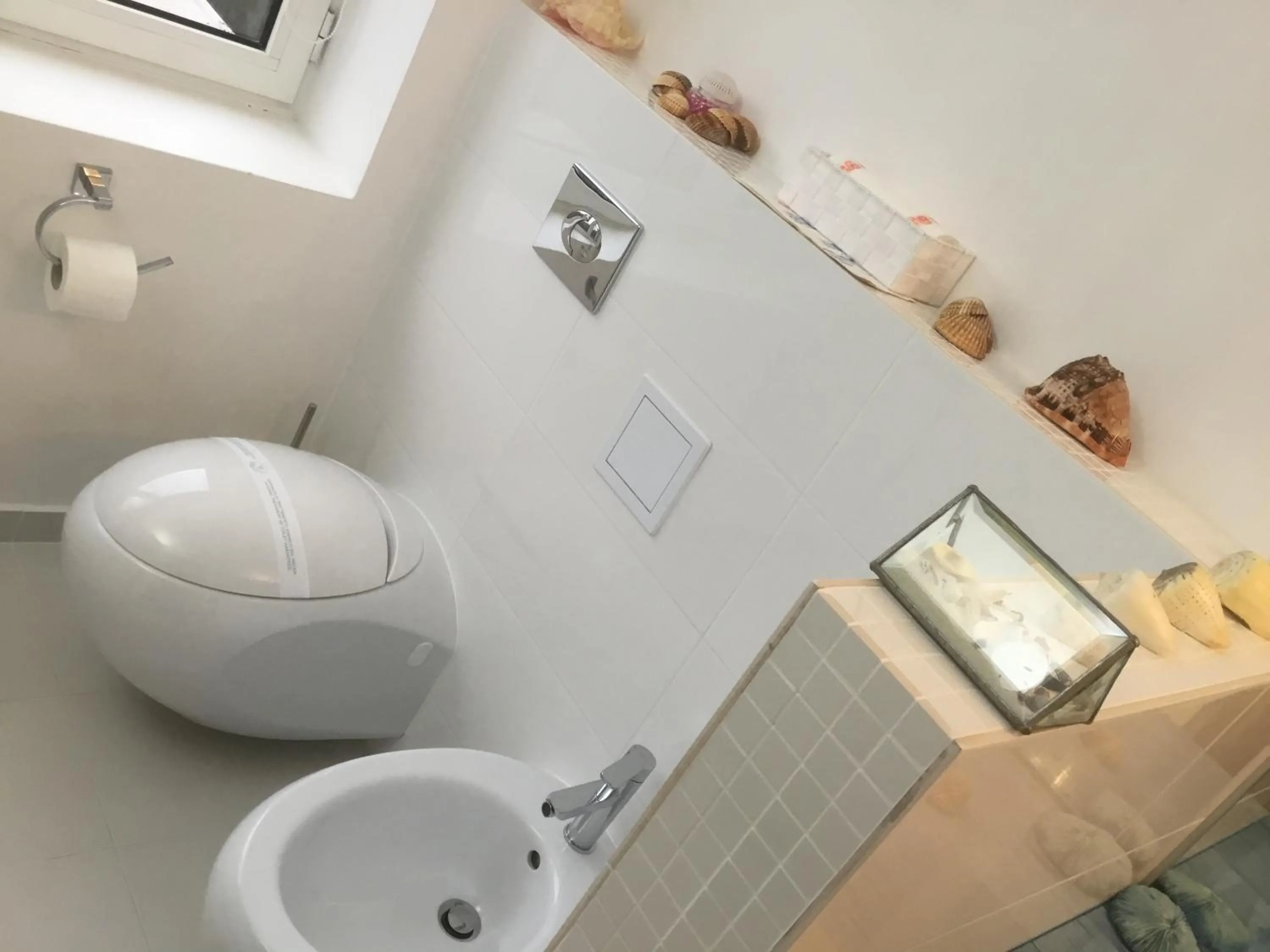 Toilet in White Dream Suites