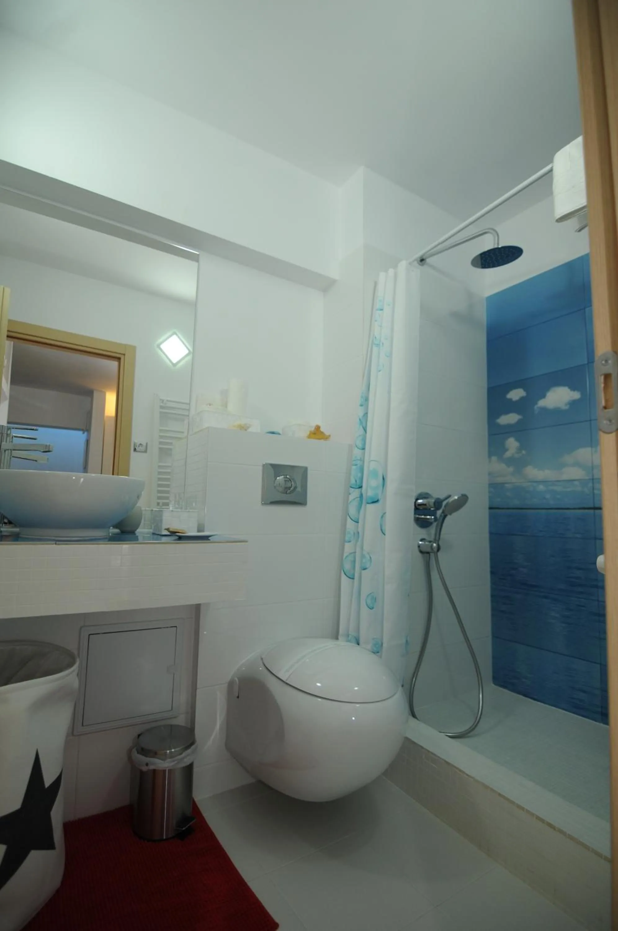 Bathroom in White Dream Suites