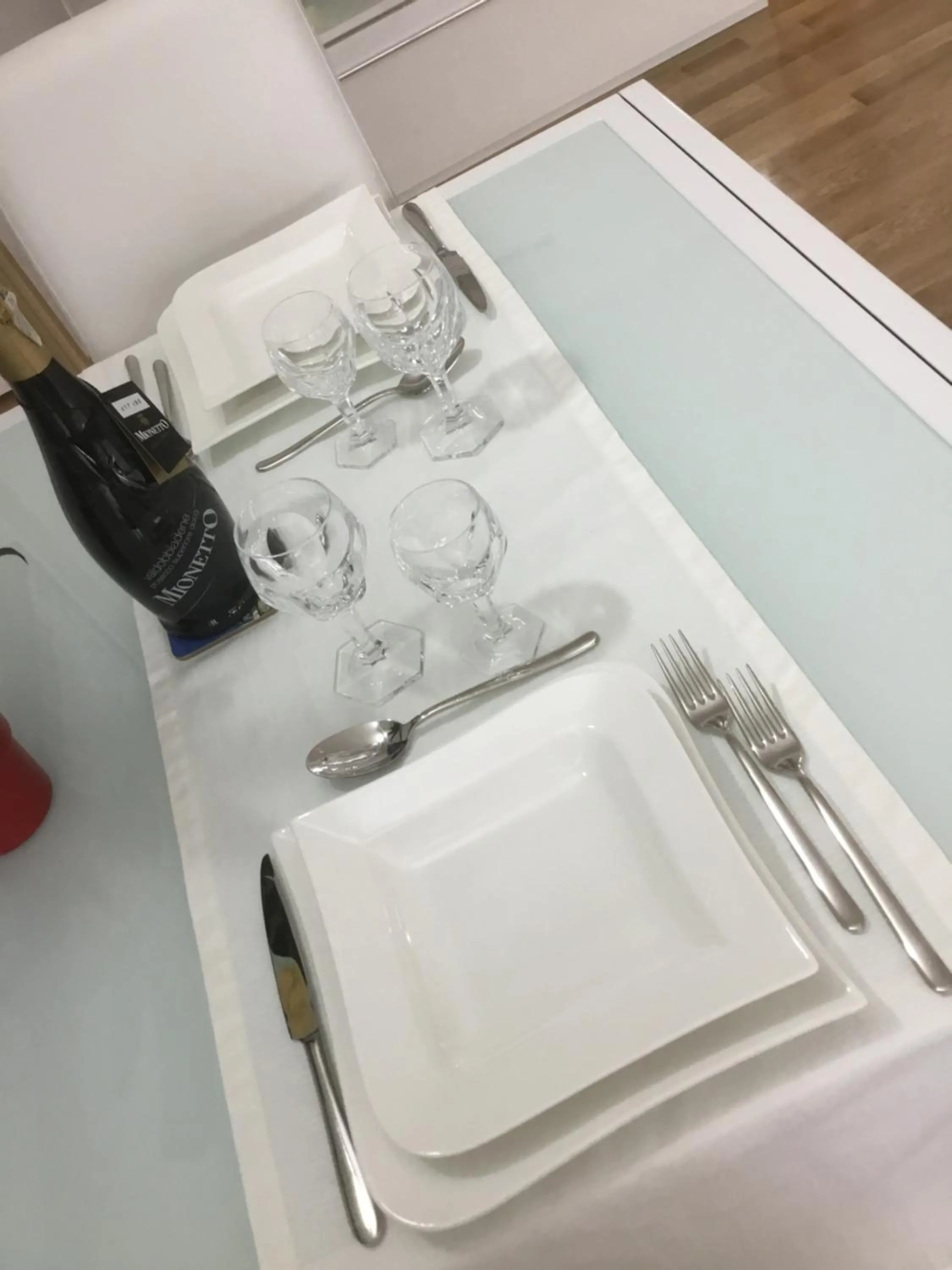 Kitchen or kitchenette in White Dream Suites