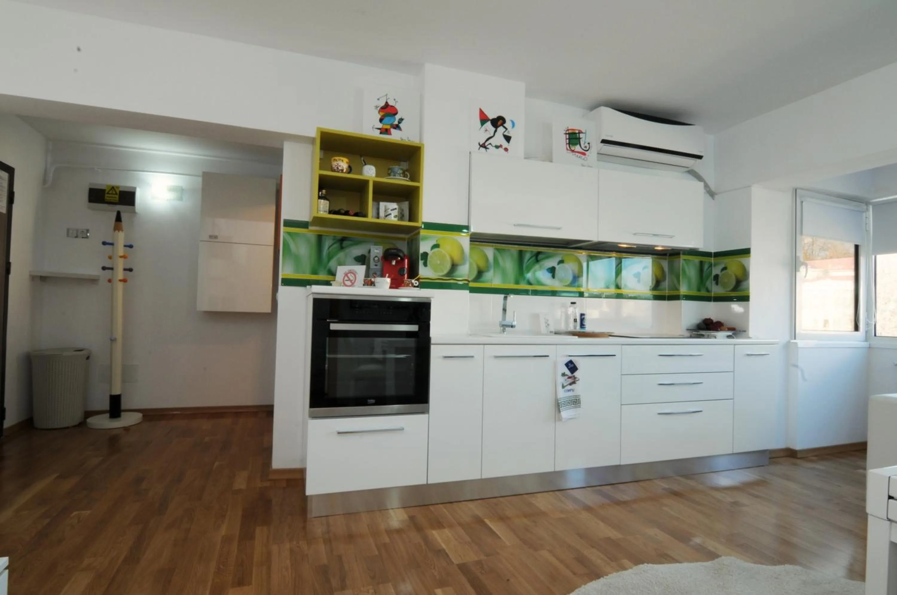 Kitchen or kitchenette in White Dream Suites