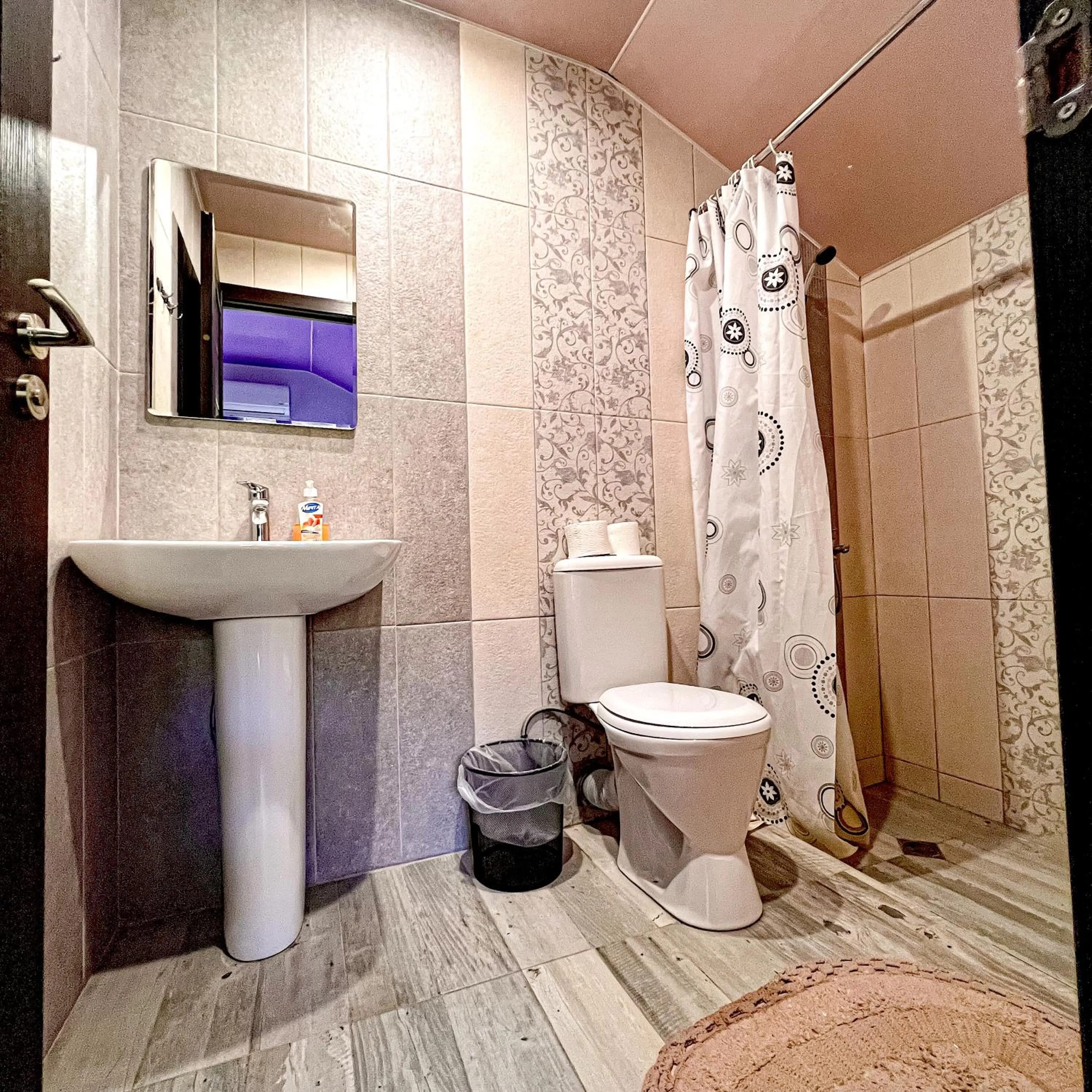 Shower in Areni Wine Cellar