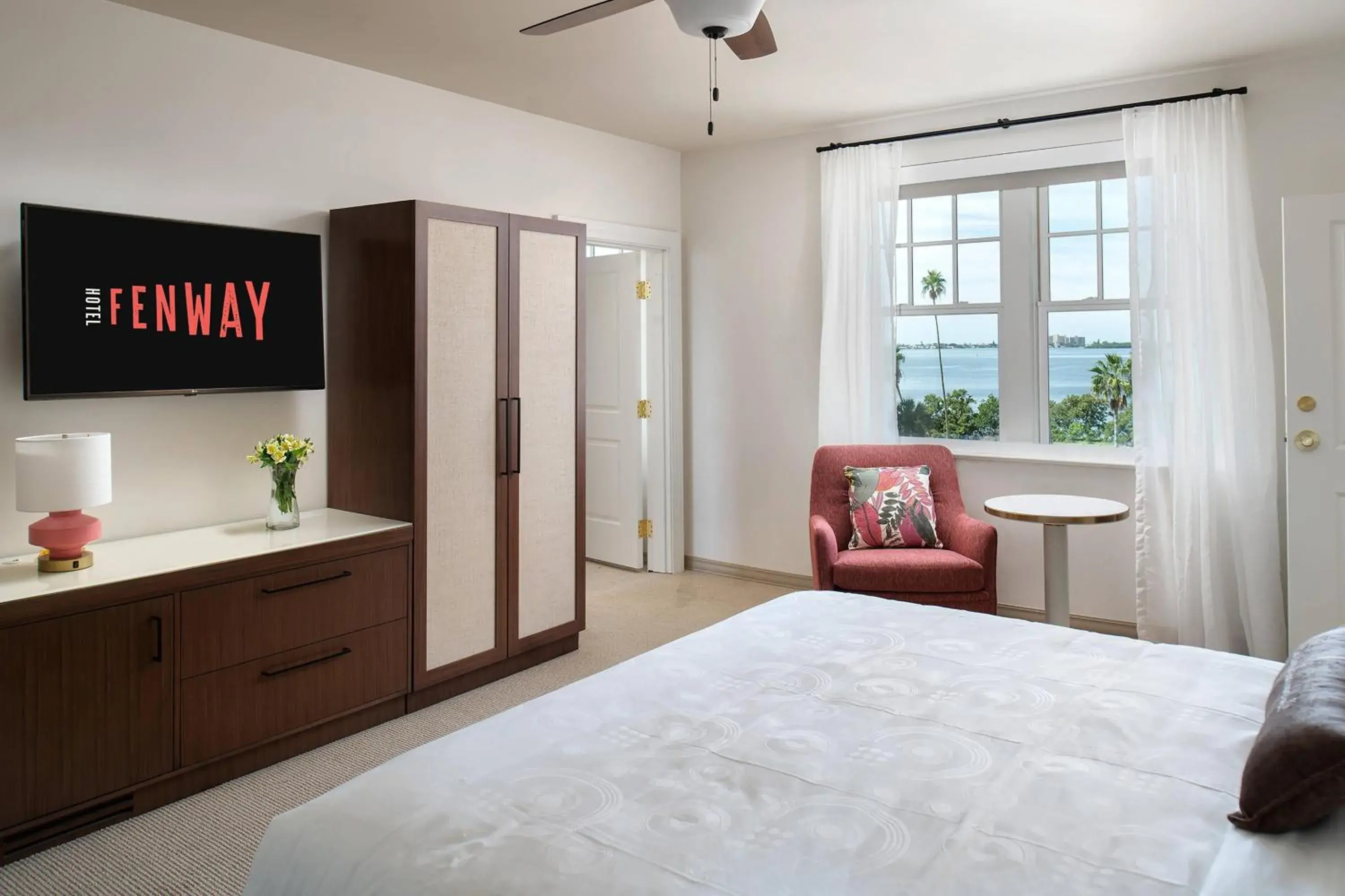 Bedroom, Bed in Fenway Hotel, Autograph Collection Bedroom, Bed in Fenway Hotel, Autograph Collection