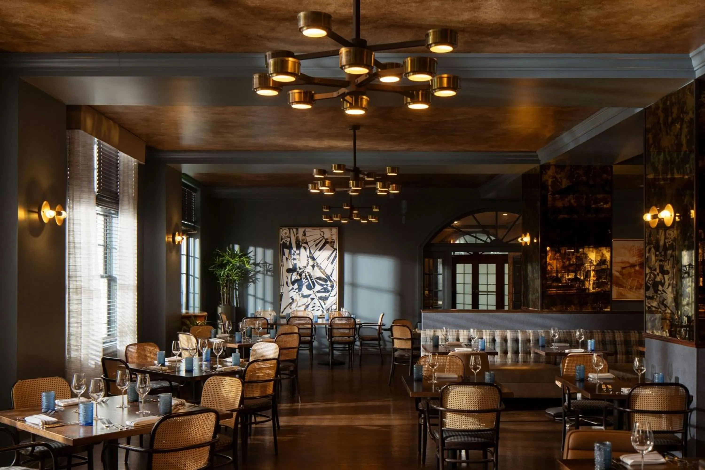 Restaurant/places to eat in Fenway Hotel, Autograph Collection