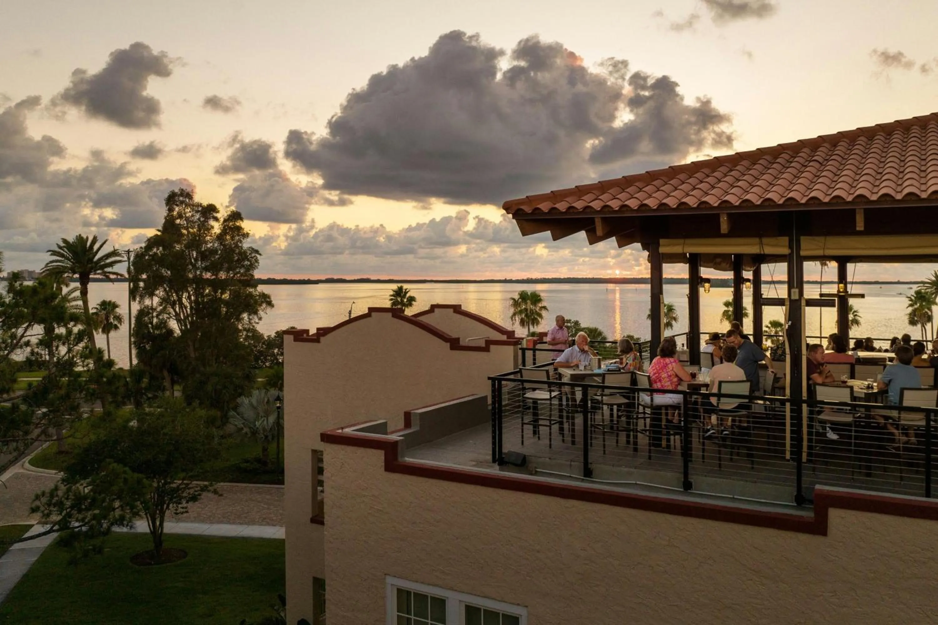Lounge or bar in Fenway Hotel, Autograph Collection