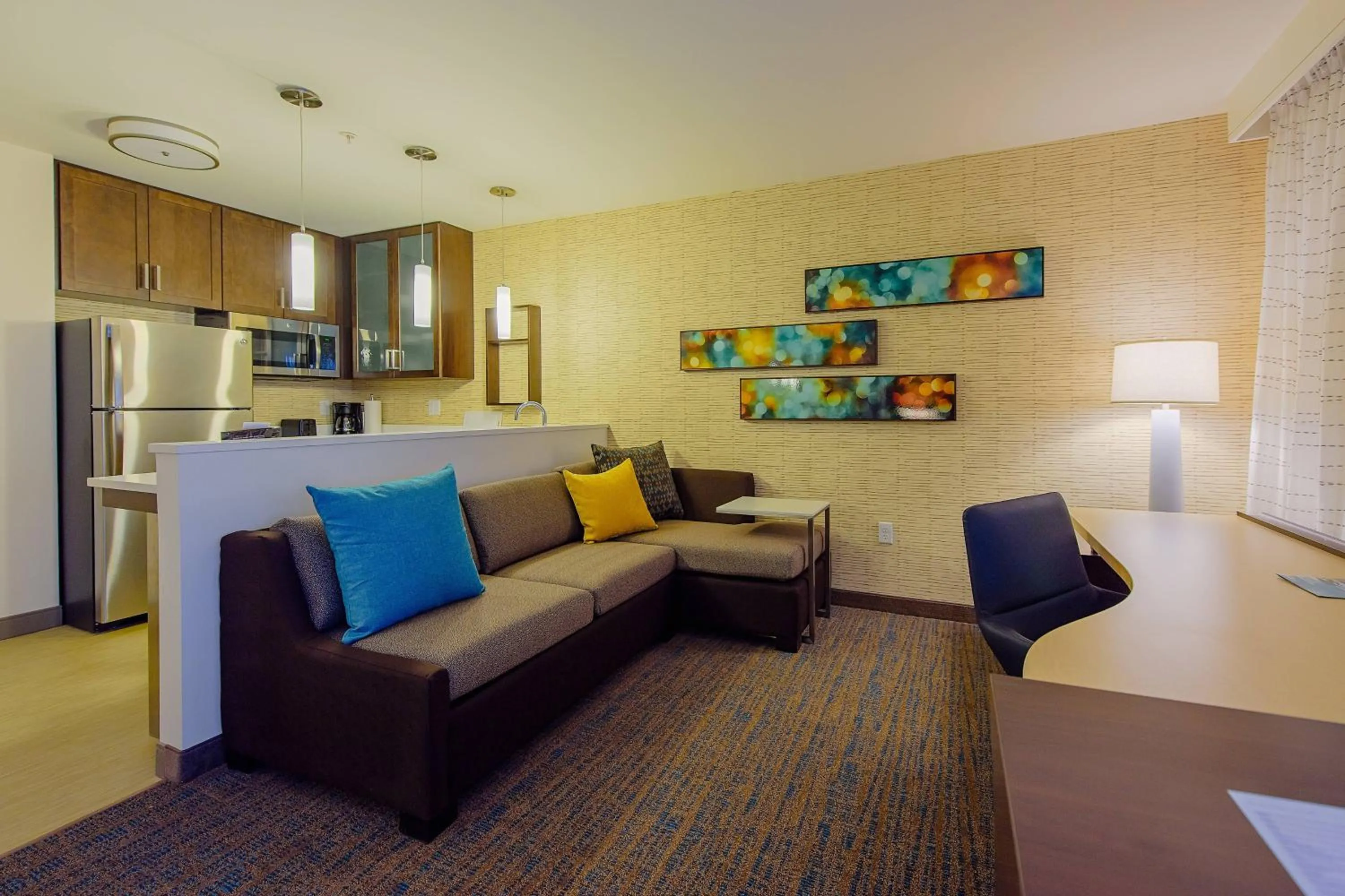 Living room in Residence Inn by Marriott Philadelphia Glen Mills/Concordville