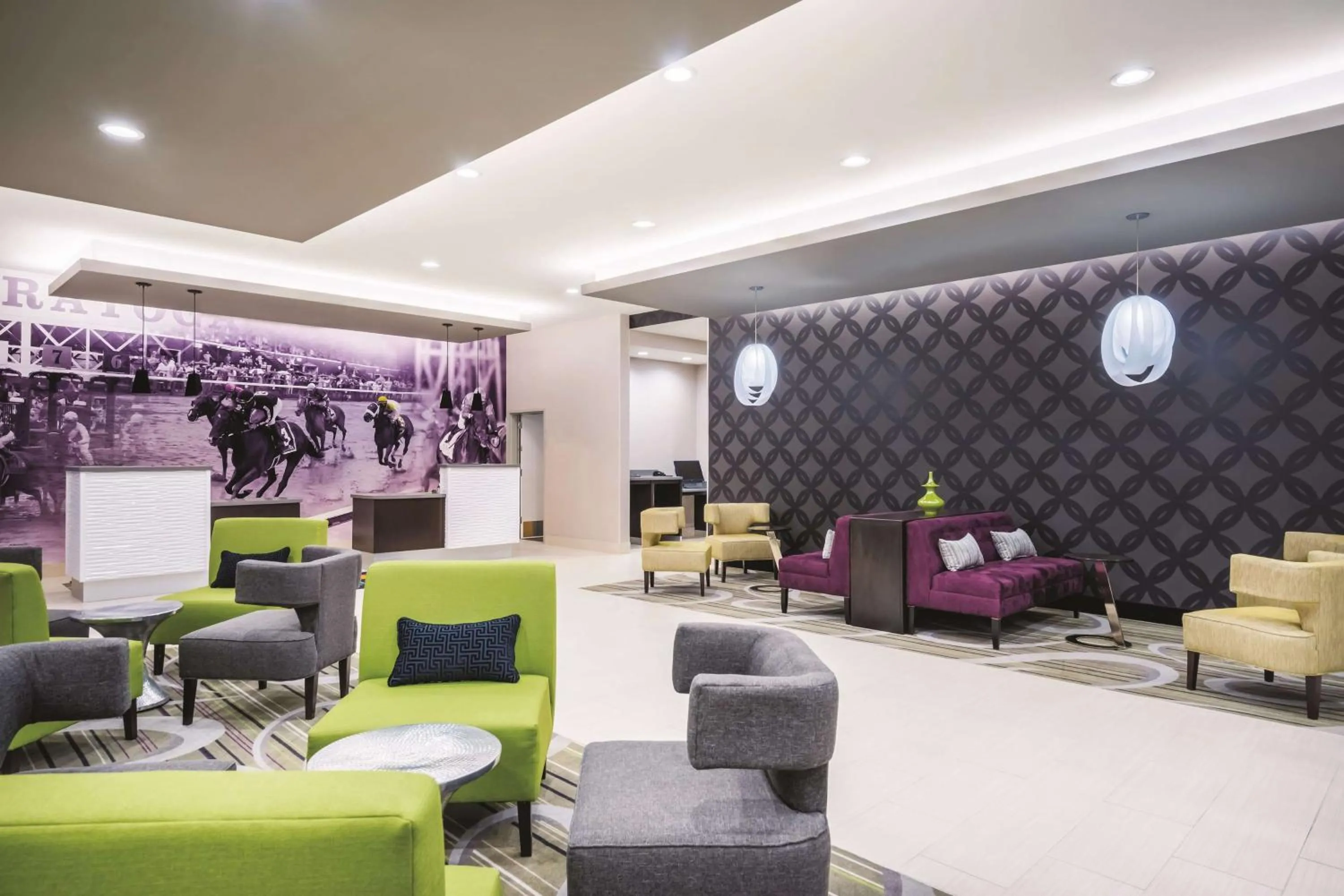 Lobby or reception in La Quinta Inn & Suites by Wyndham Clifton Park Saratoga Area 1749 Route 9