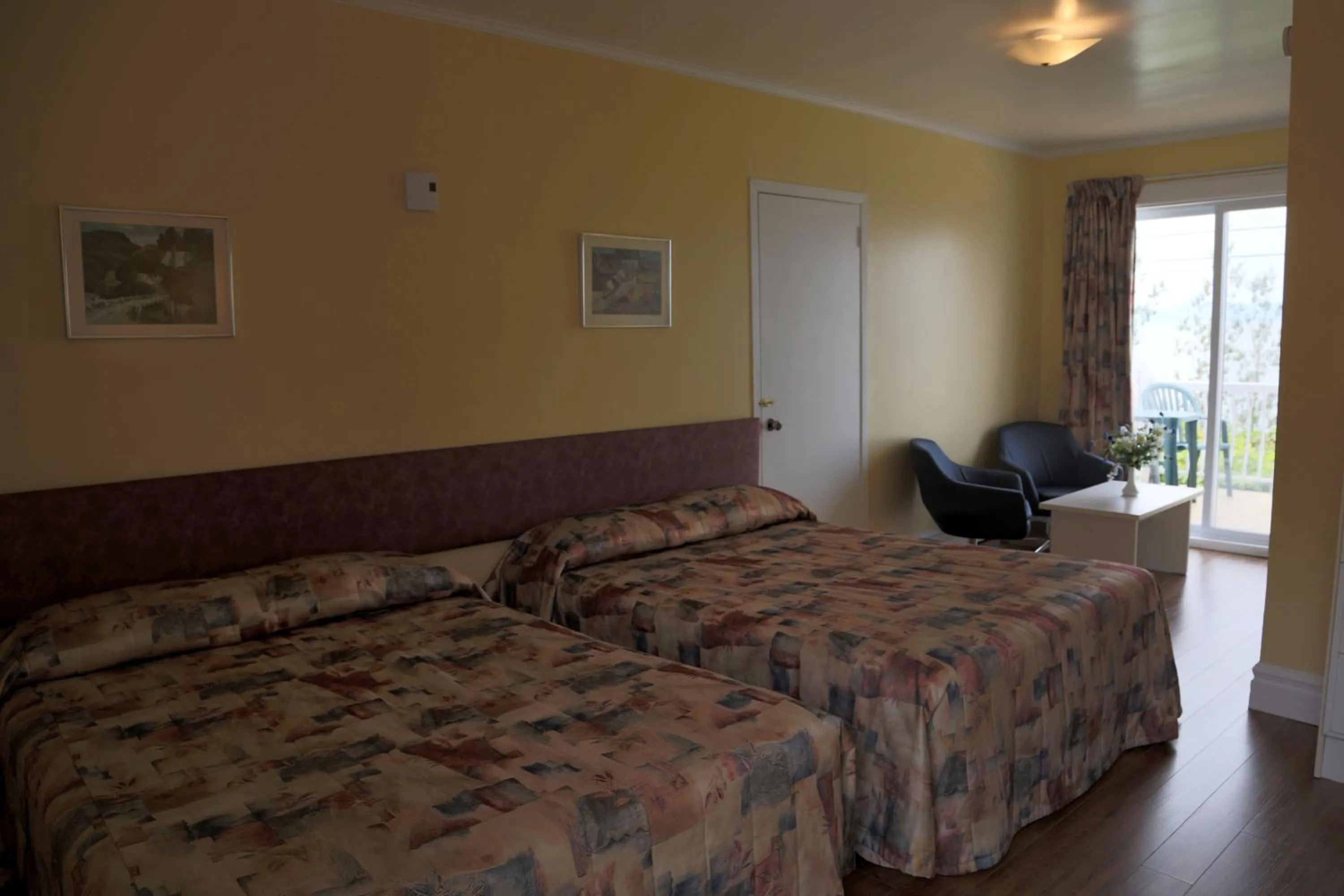 Bed in Motel Bellevue