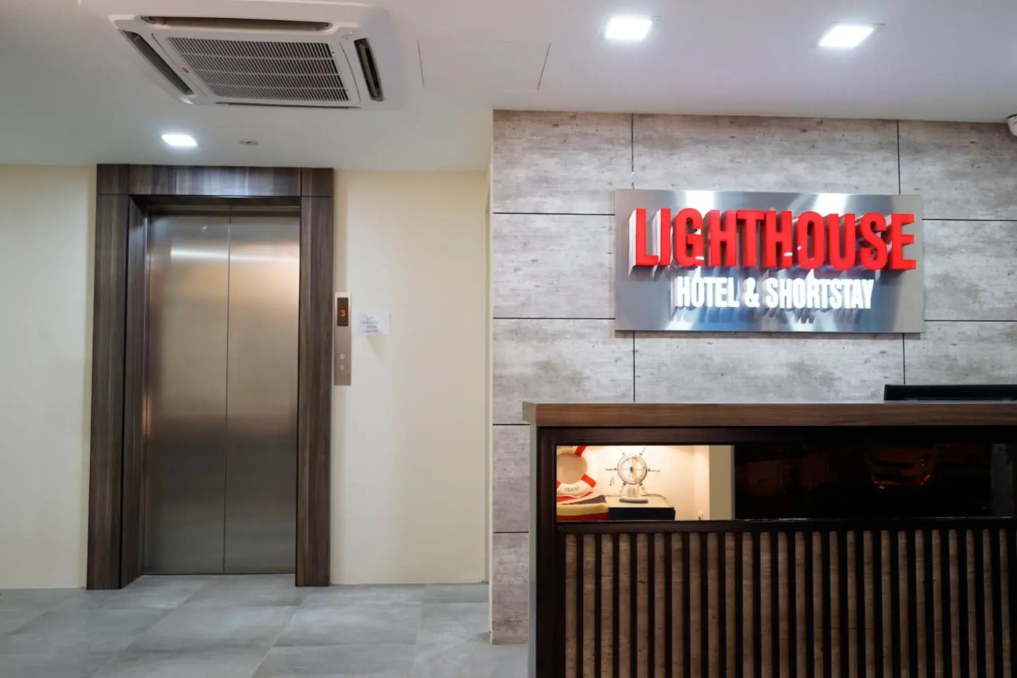 Lobby or reception in LightHouse Hotel & ShortStay @ Damansara Uptown Lobby or reception in LightHouse Hotel & ShortStay @ Damansara Uptown