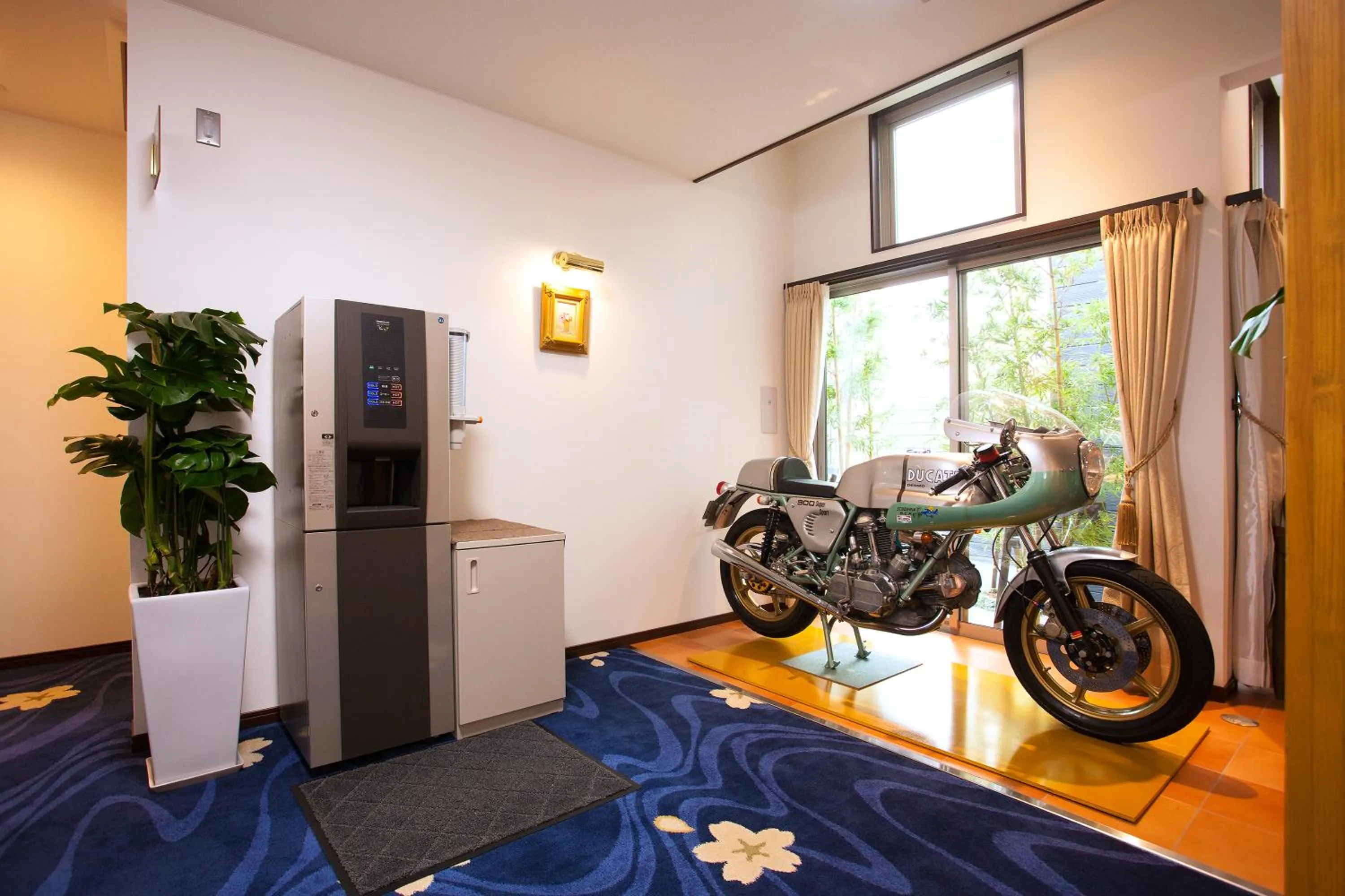 Seating area in Hotel Bliss Villa Hasami