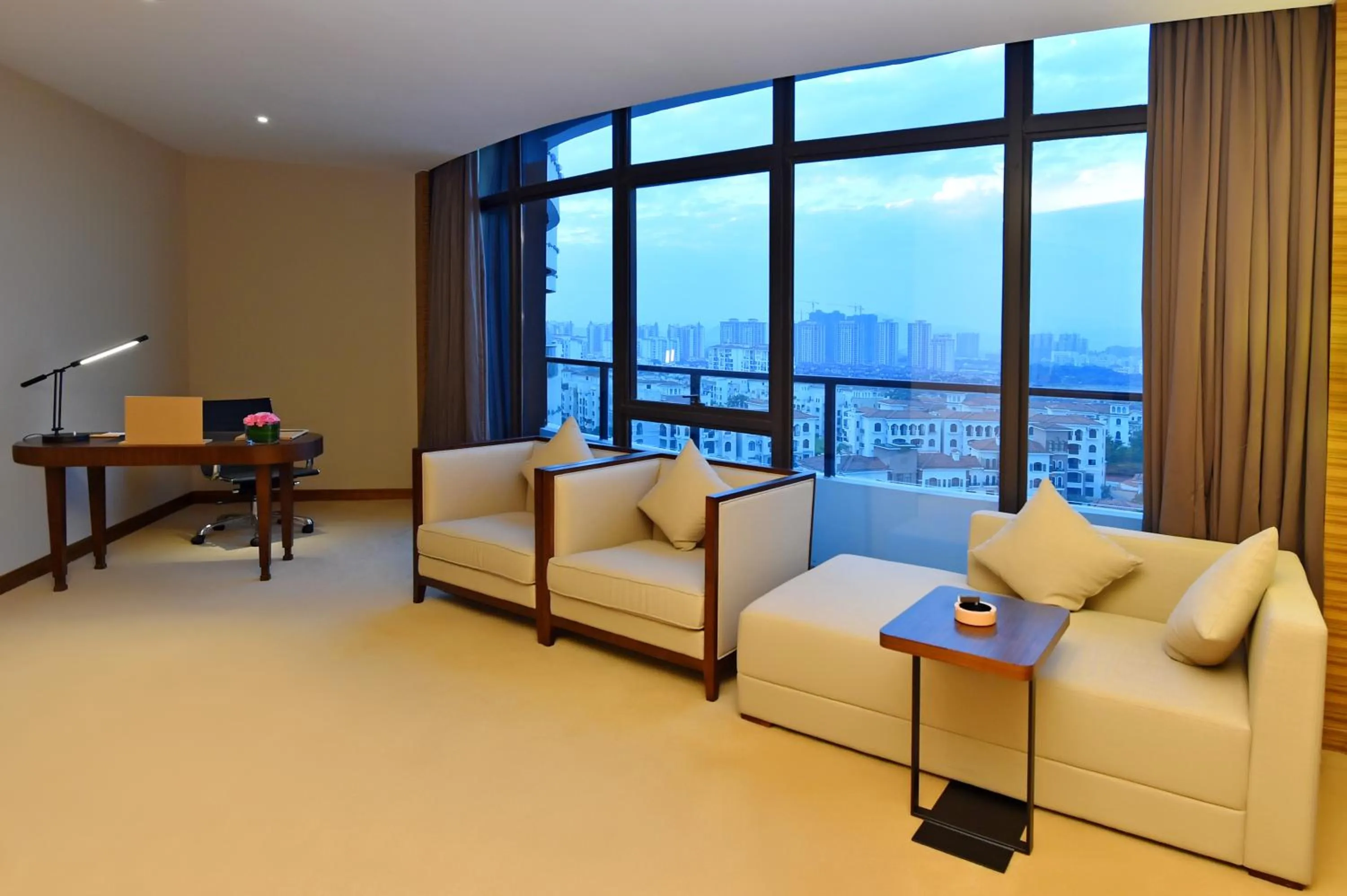 Seating area in Grand Skylight International Hotel Huizhou