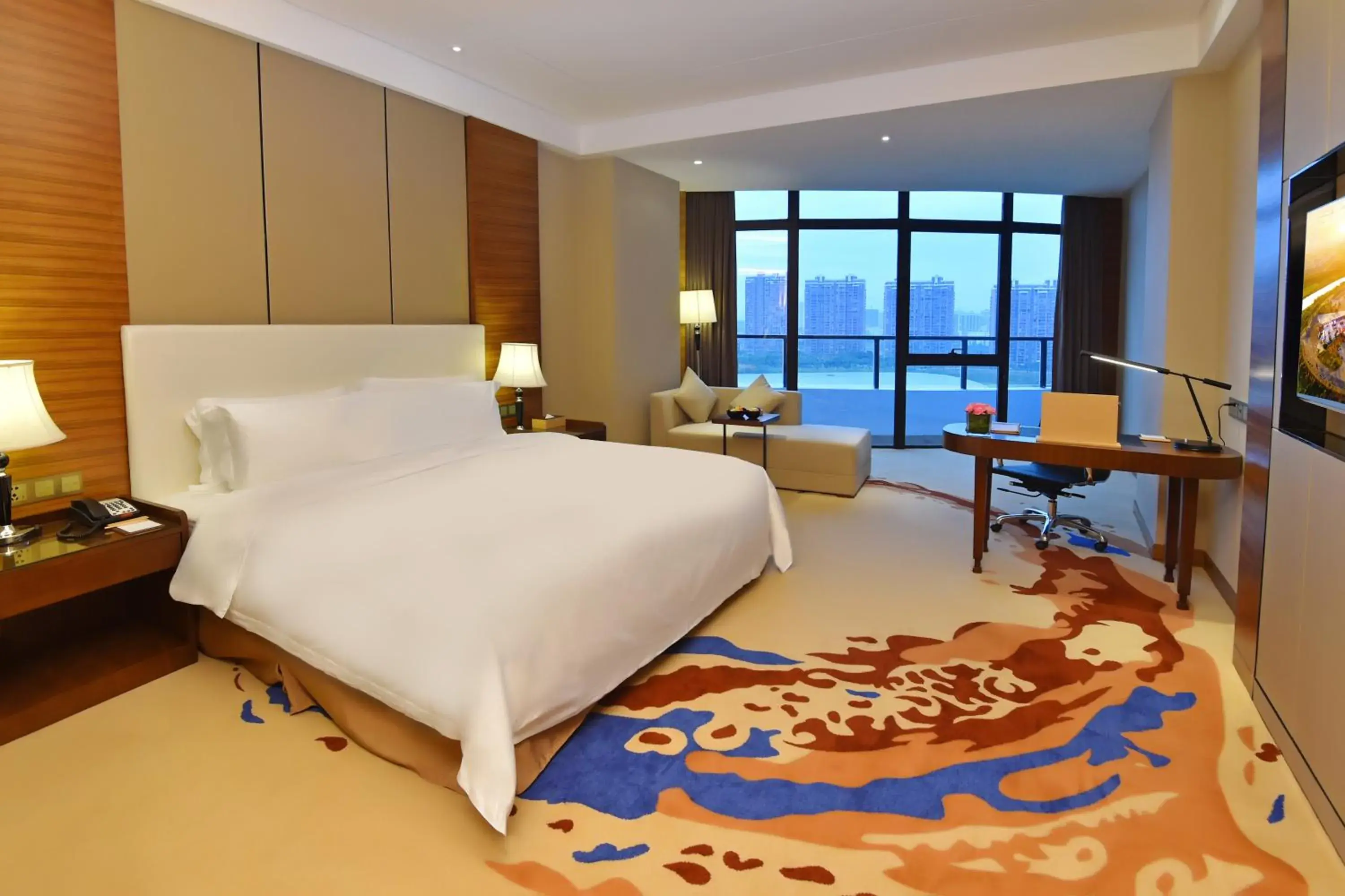Photo of the whole room, Bed in Grand Skylight International Hotel Huizhou Photo of the whole room, Bed in Grand Skylight International Hotel Huizhou