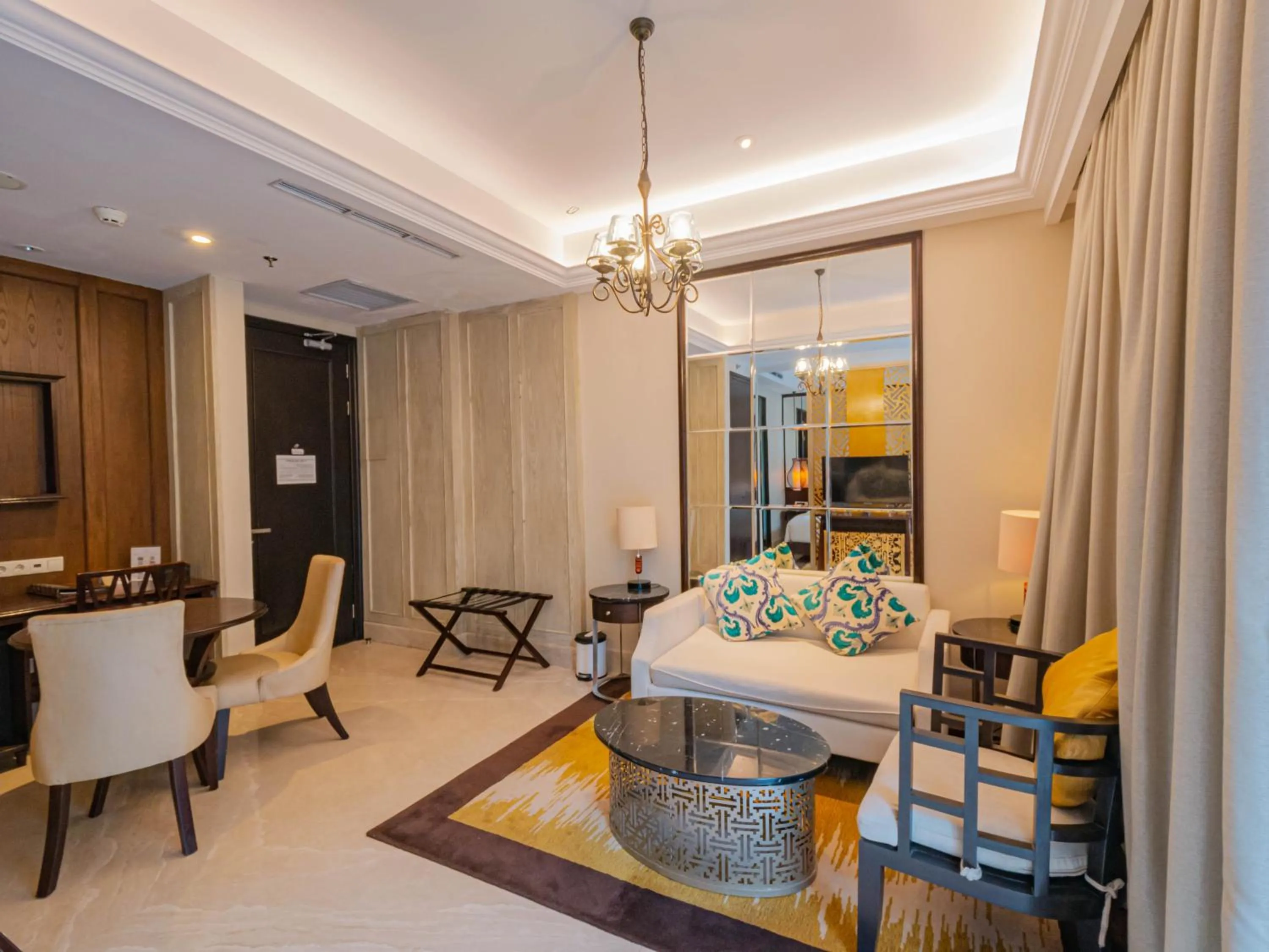 Living room in Jambuluwuk Oceano Seminyak Hotel