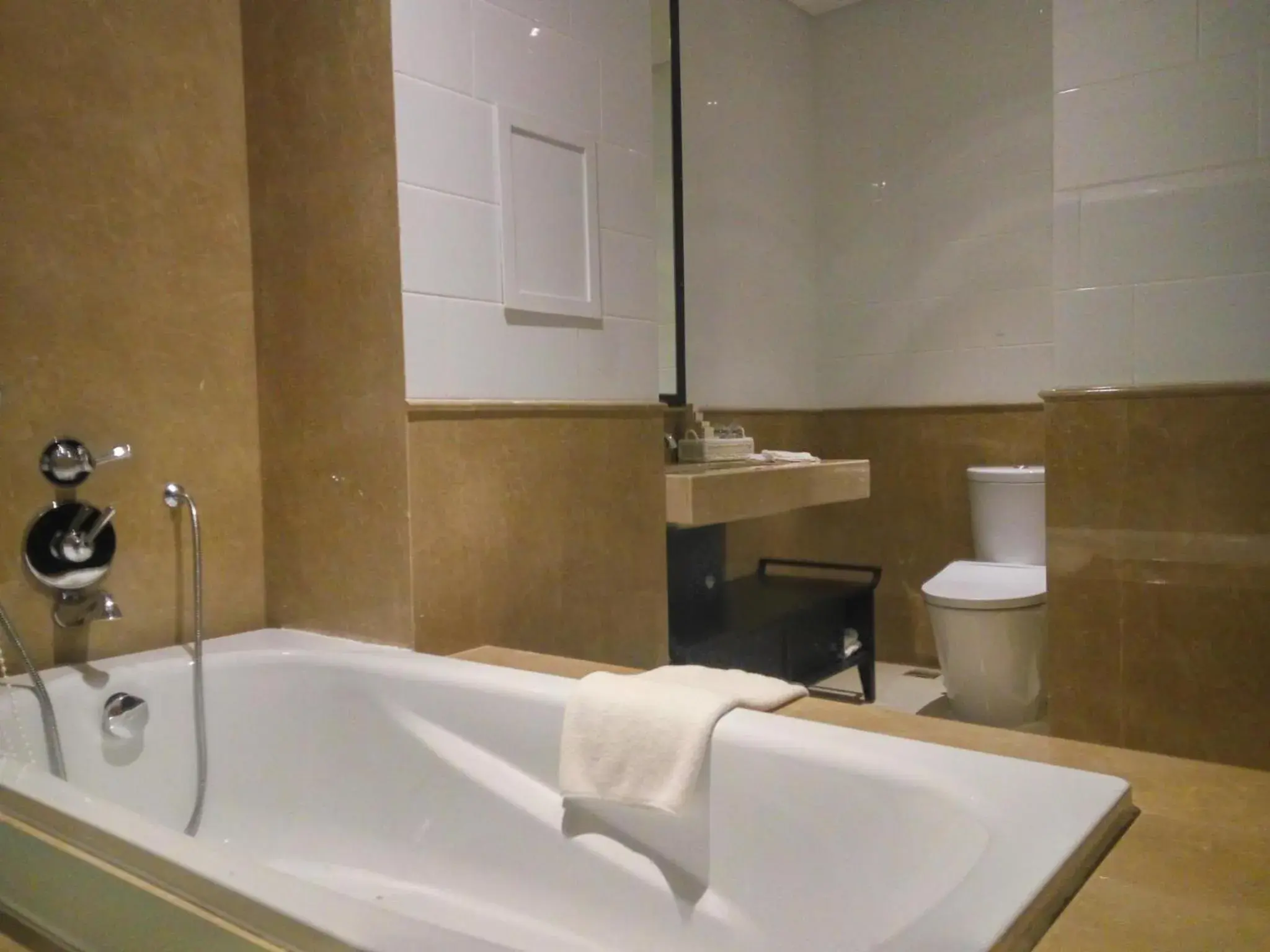 Bathroom in Jambuluwuk Oceano Seminyak Hotel Bathroom in Jambuluwuk Oceano Seminyak Hotel