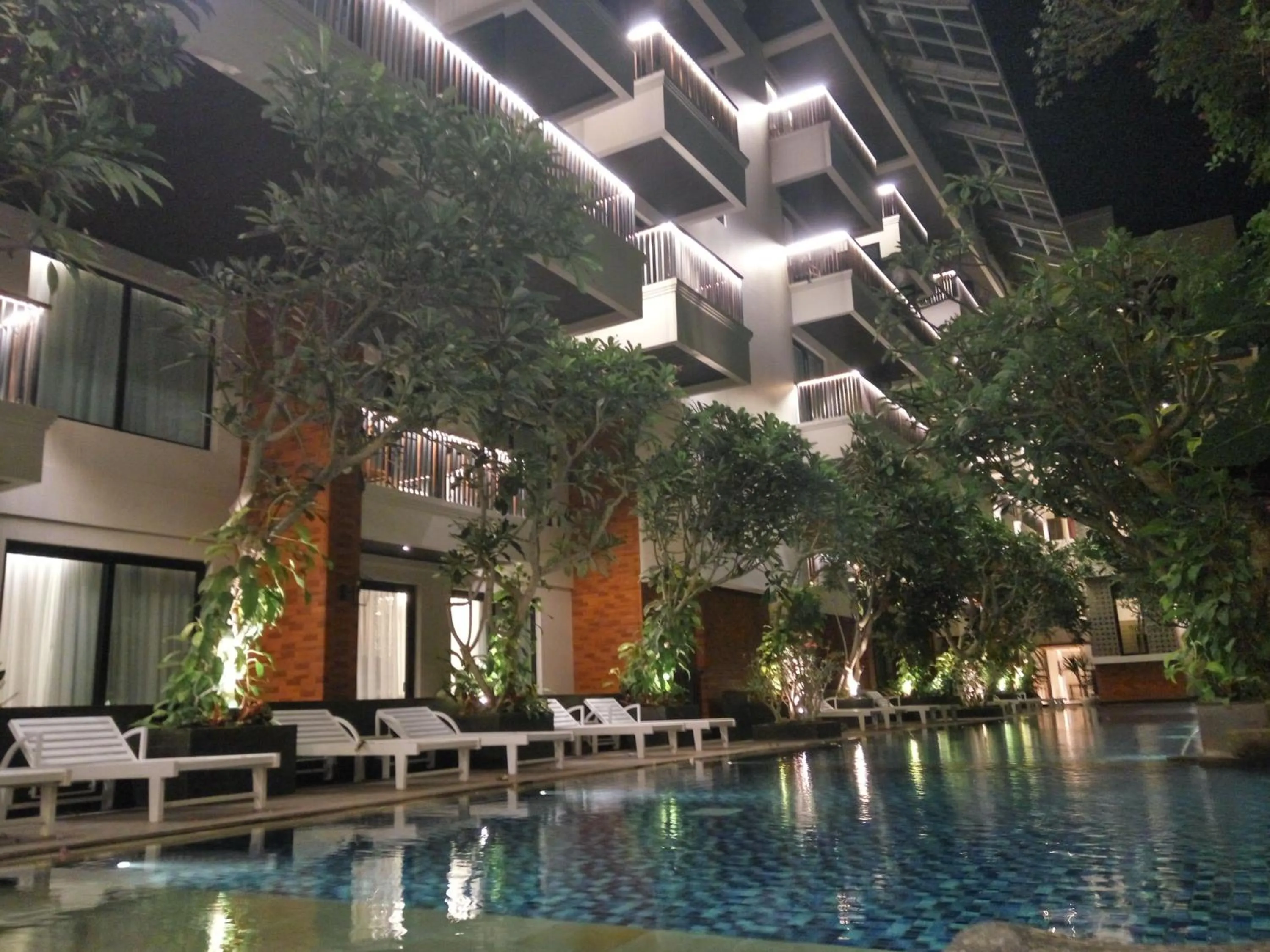 Night in Jambuluwuk Oceano Seminyak Hotel