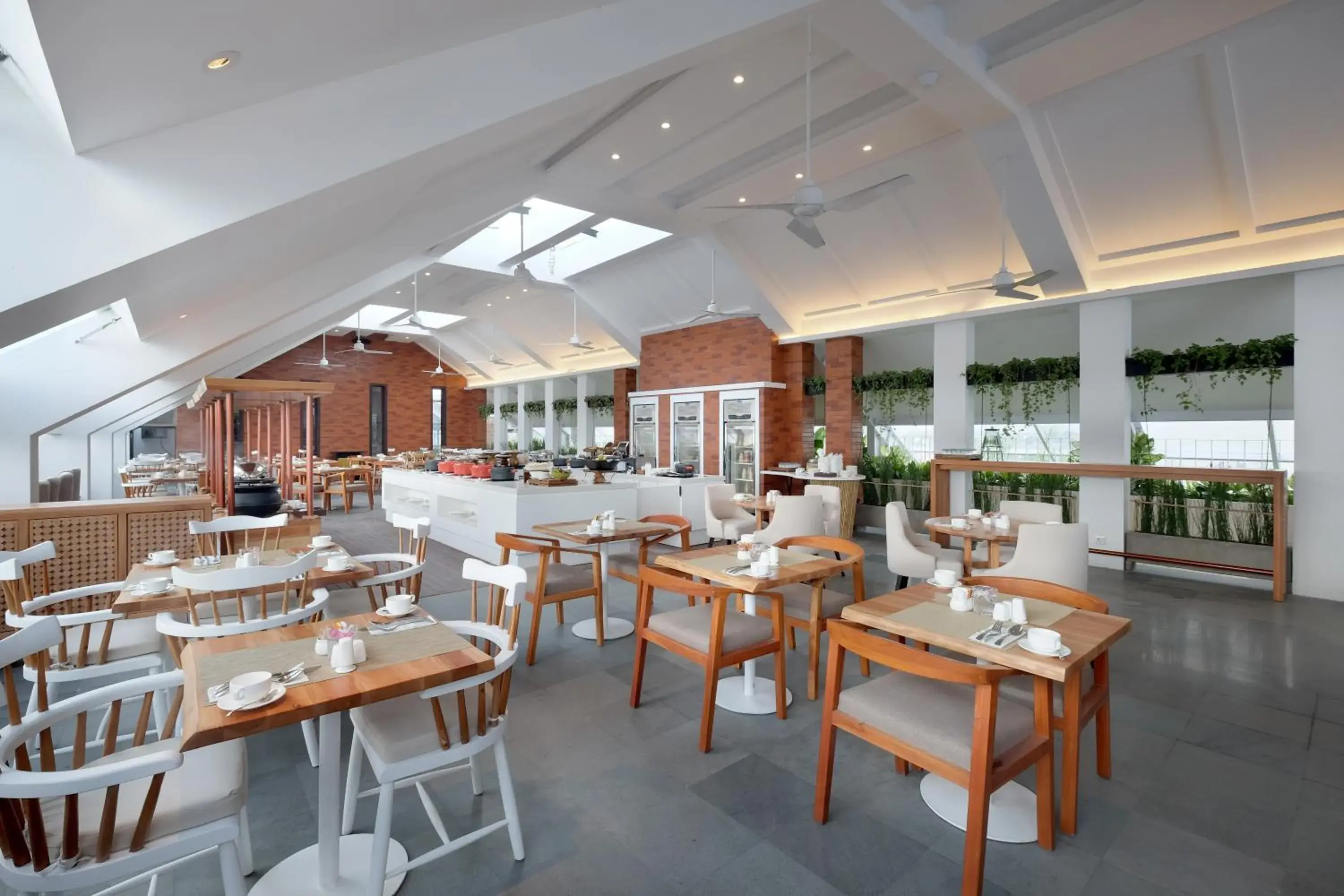 Restaurant/places to eat in Jambuluwuk Oceano Seminyak Hotel Restaurant/places to eat in Jambuluwuk Oceano Seminyak Hotel