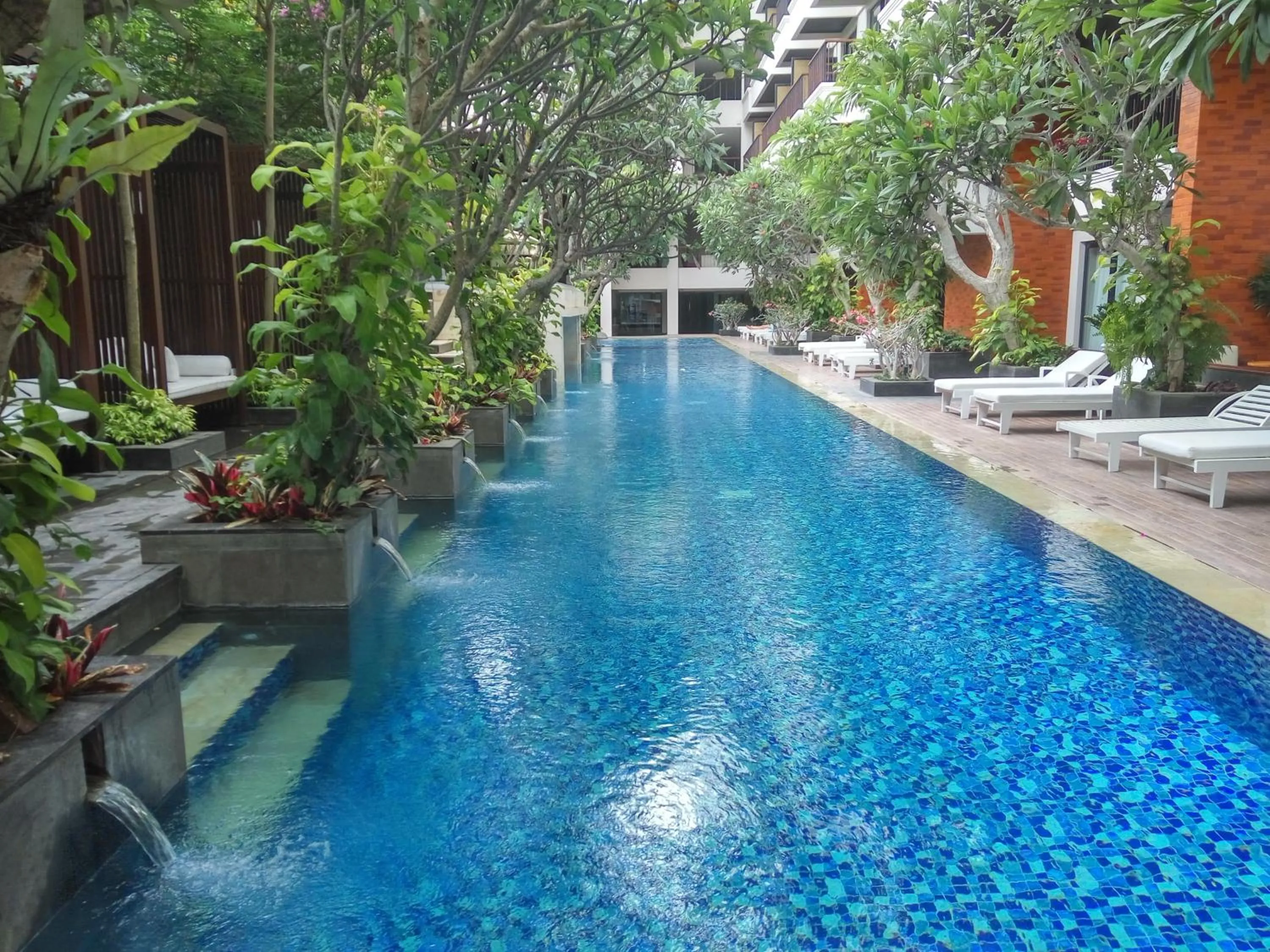Swimming pool in Jambuluwuk Oceano Seminyak Hotel