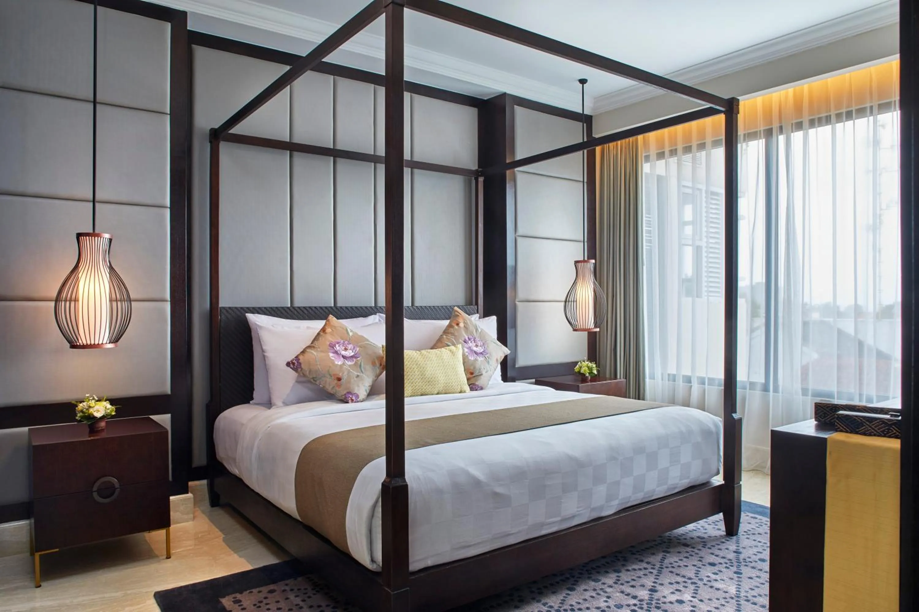 Bedroom, Bed in Jambuluwuk Oceano Seminyak Hotel