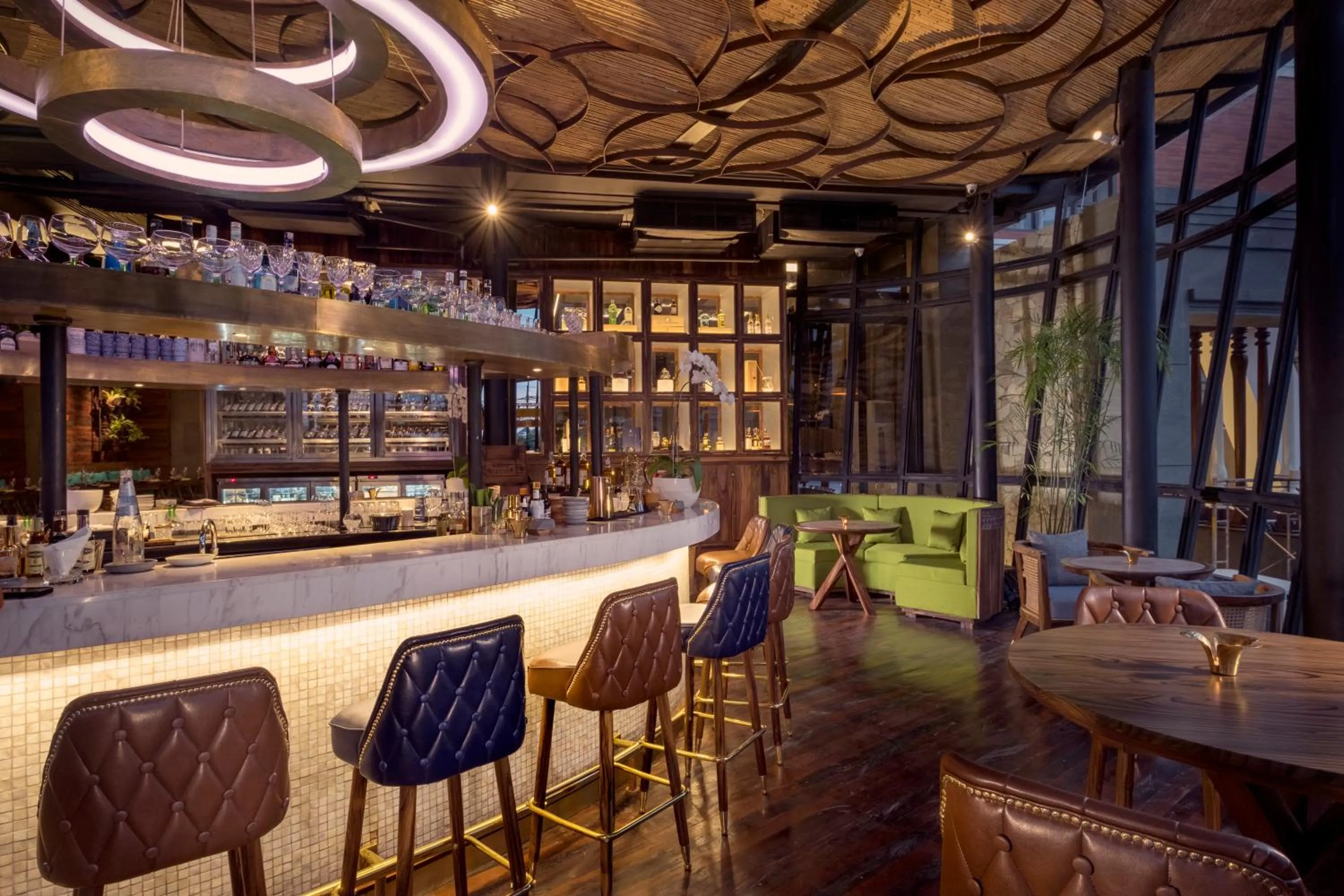 Restaurant/places to eat in Jambuluwuk Oceano Seminyak Hotel