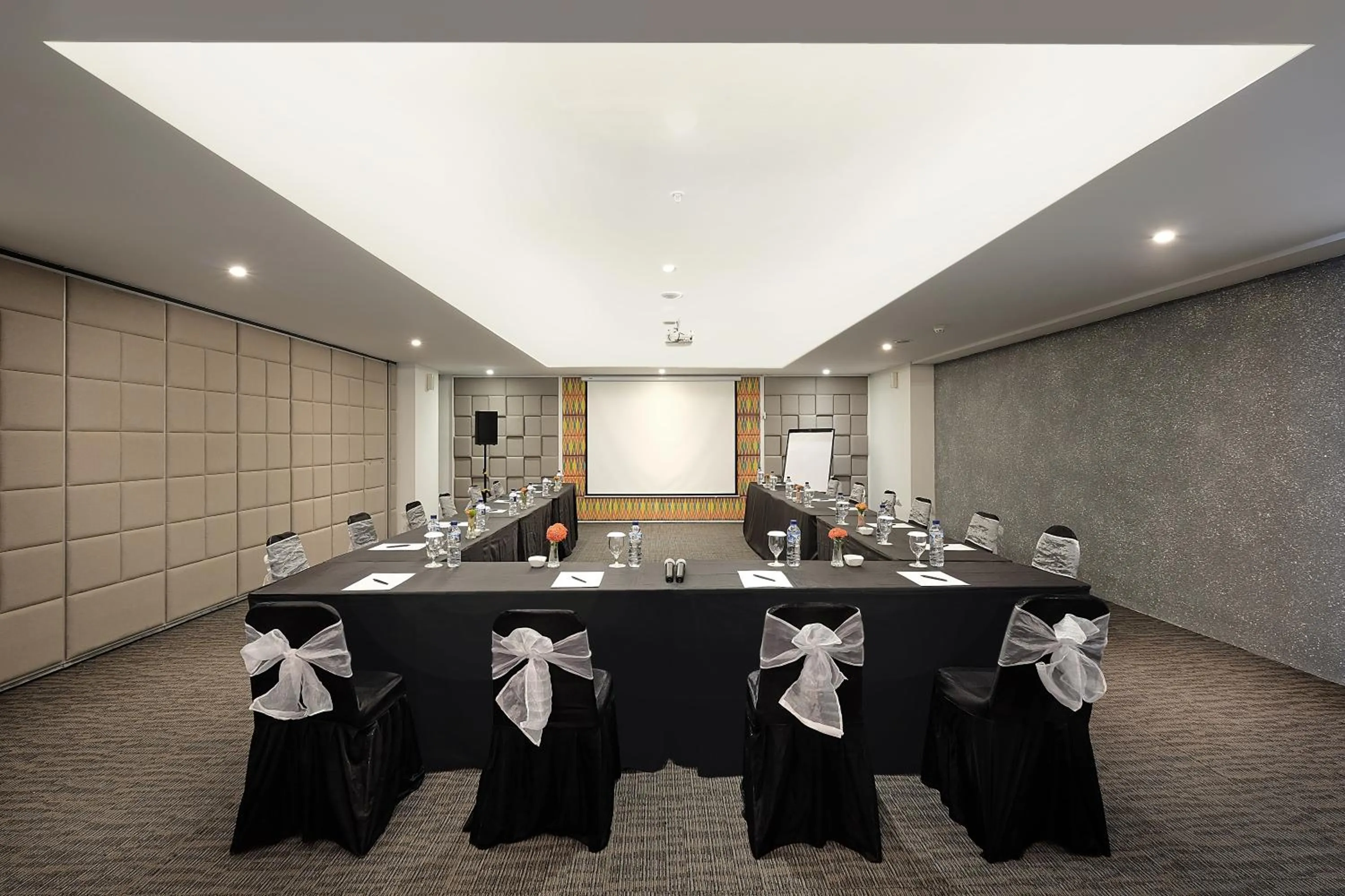 Banquet/Function facilities in Jambuluwuk Oceano Seminyak Hotel