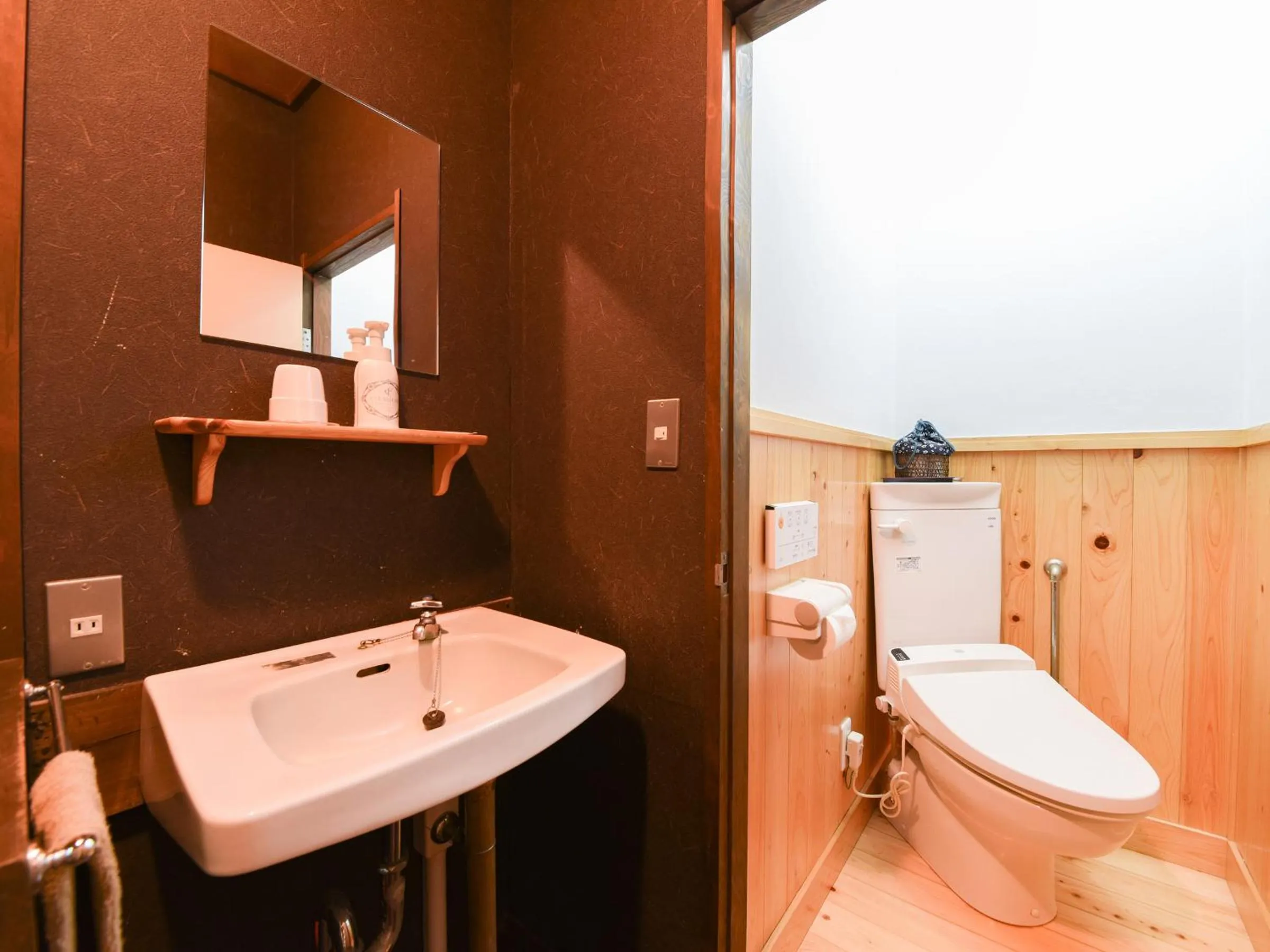 Toilet in Ryokan Marue Honkan