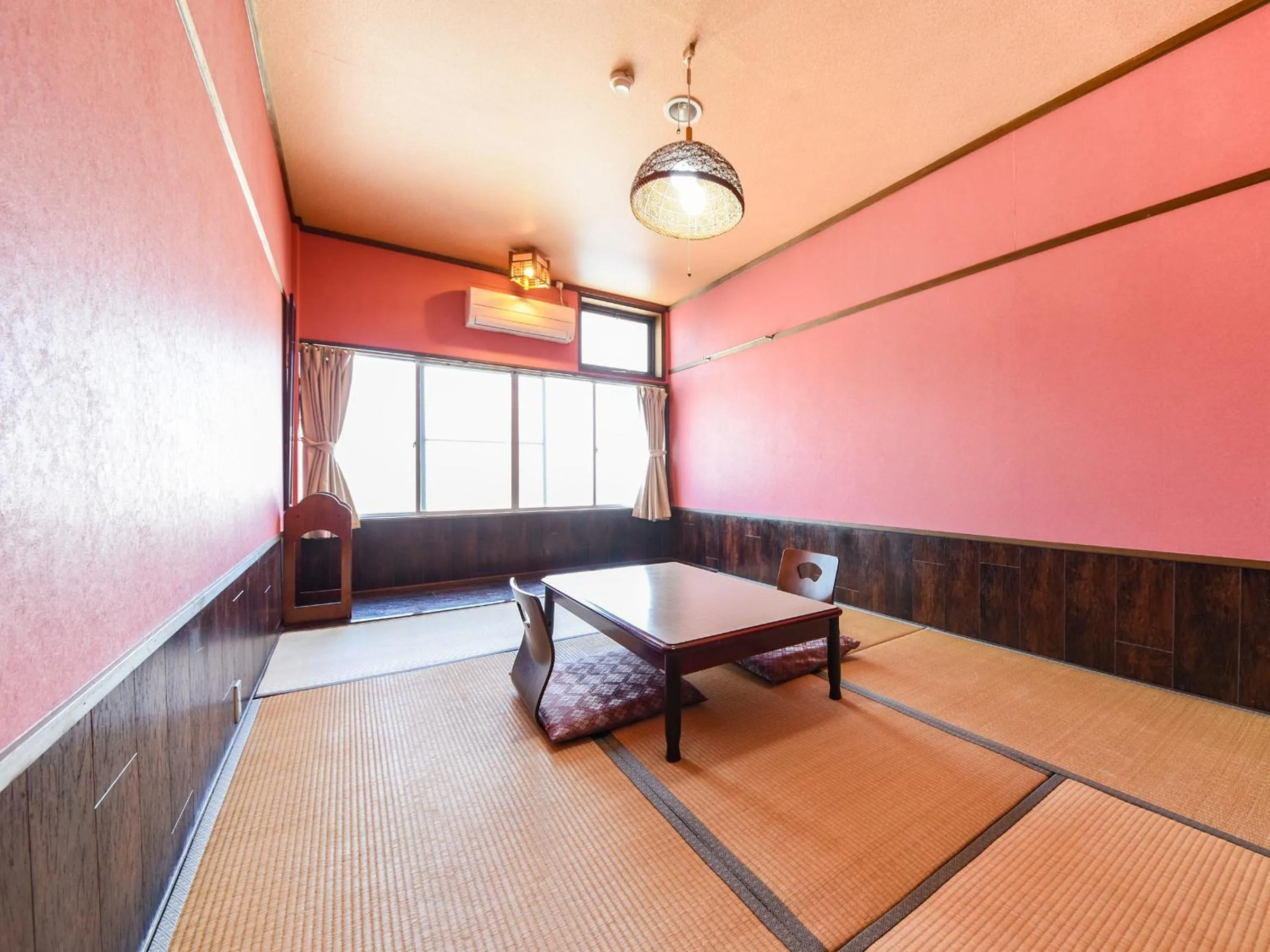 Photo of the whole room in Ryokan Marue Honkan