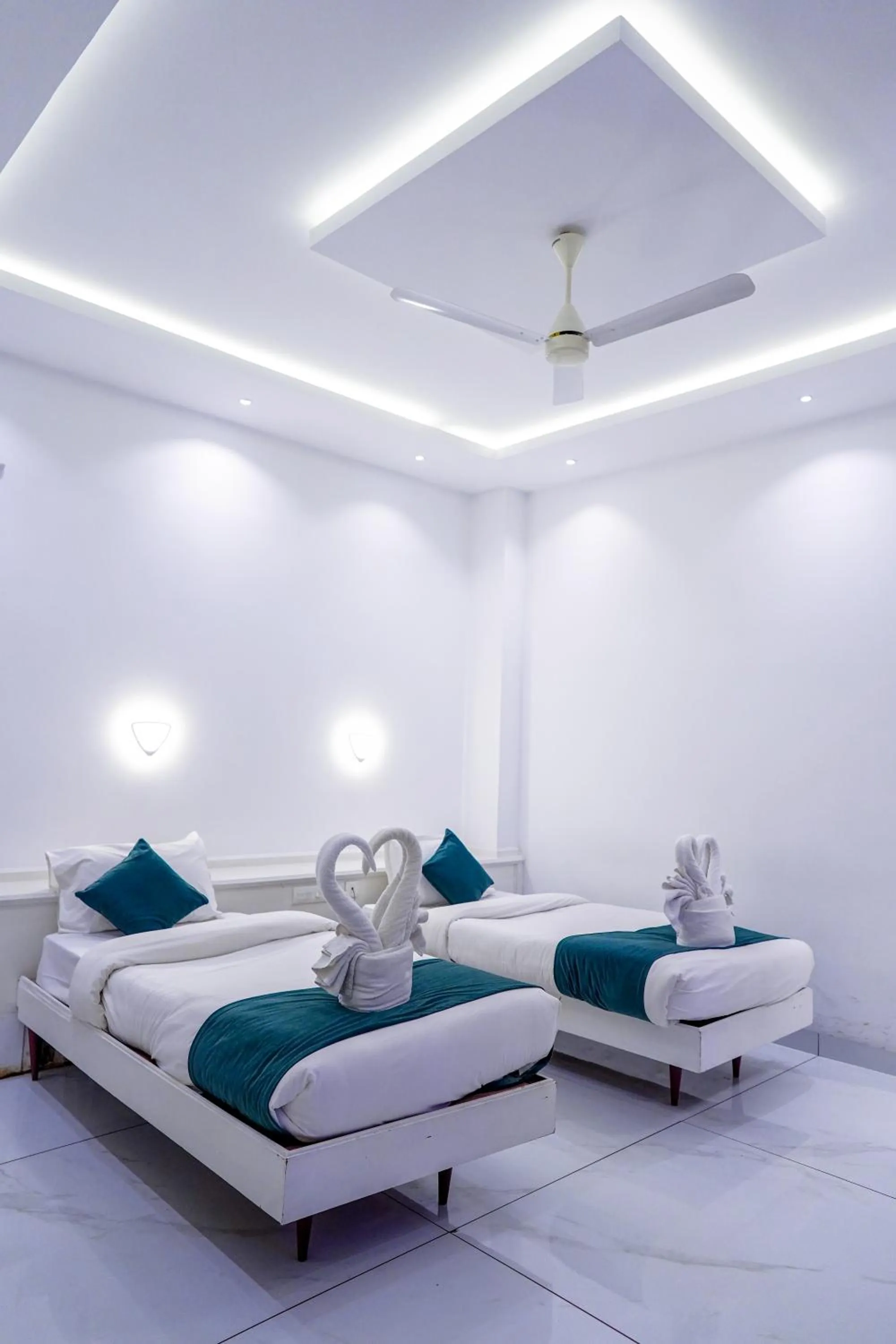 Bedroom, Bed in Casino Hotels Ltd