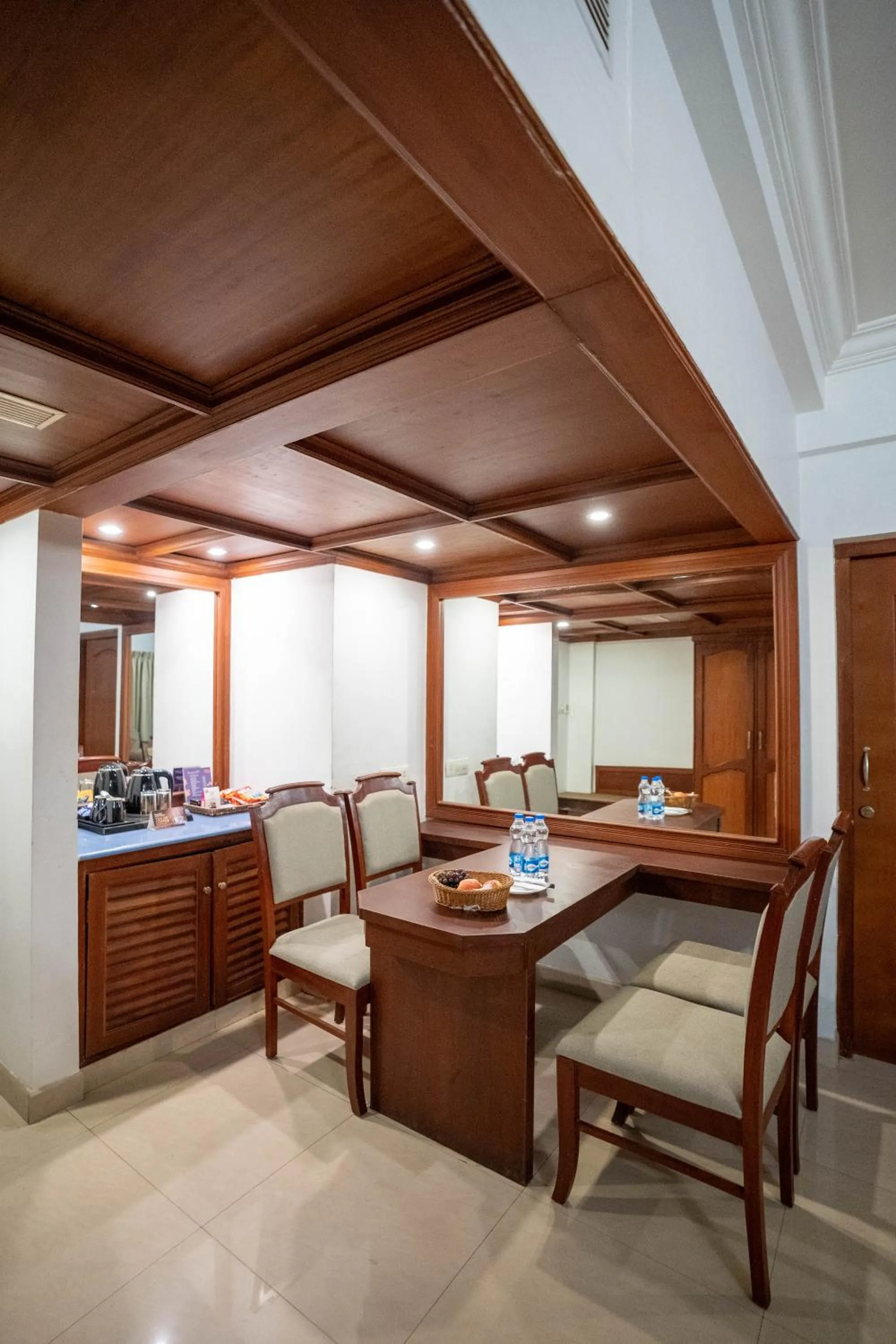 Living room in Casino Hotels Ltd