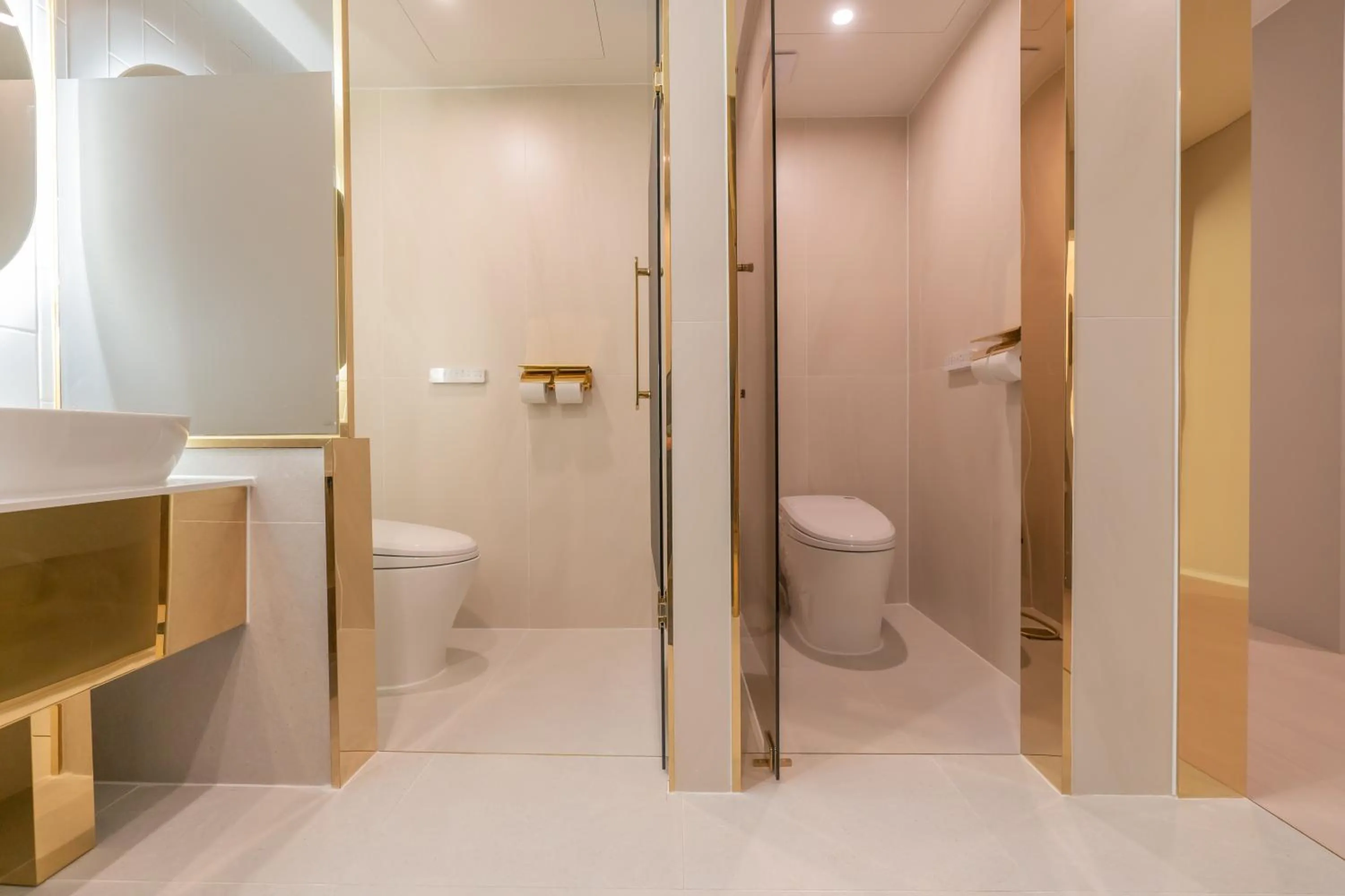 Bathroom in Denbasta Central Hotel Seomyeon