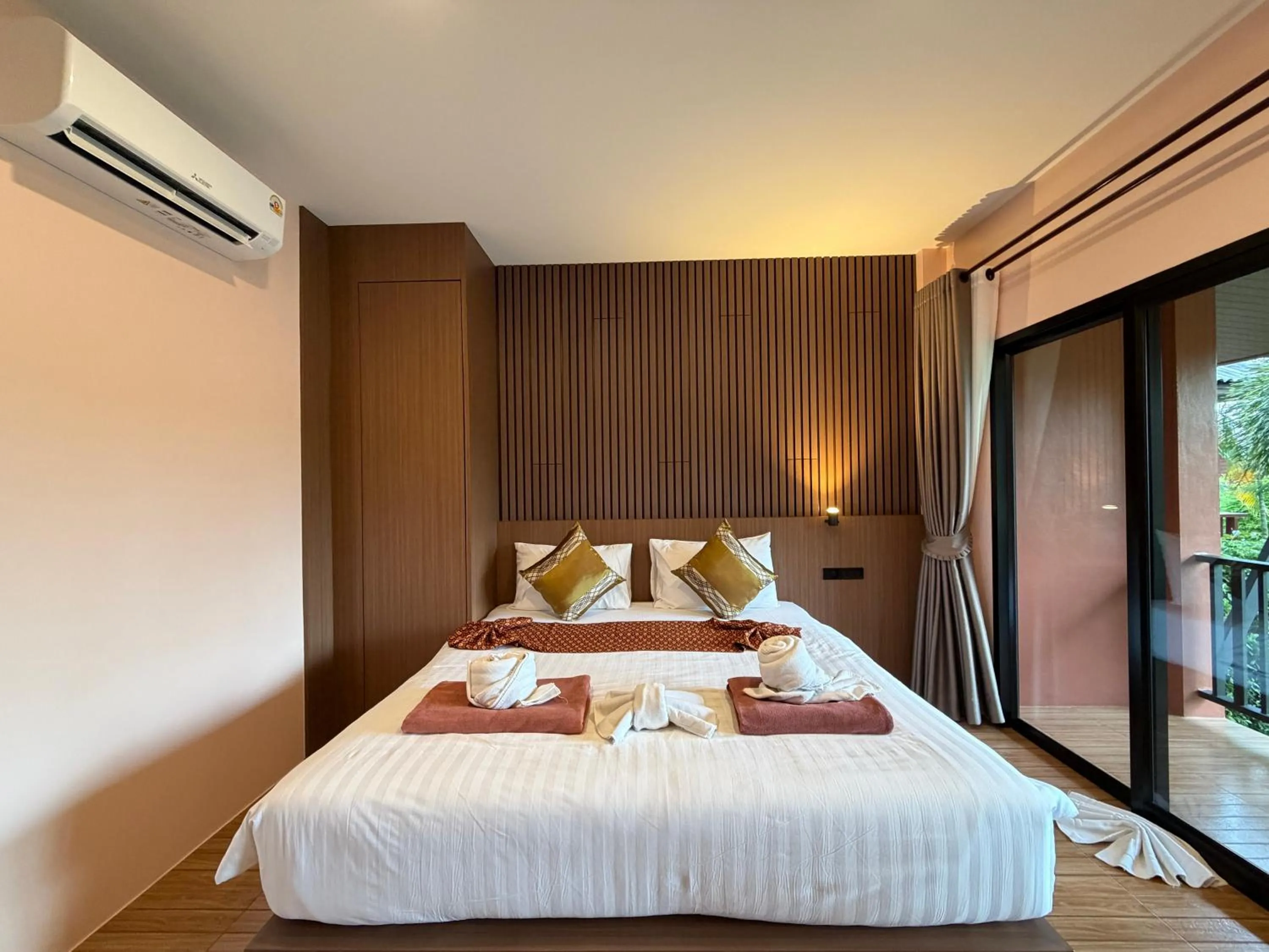 Bed in Palm Kiri Aonang Resort