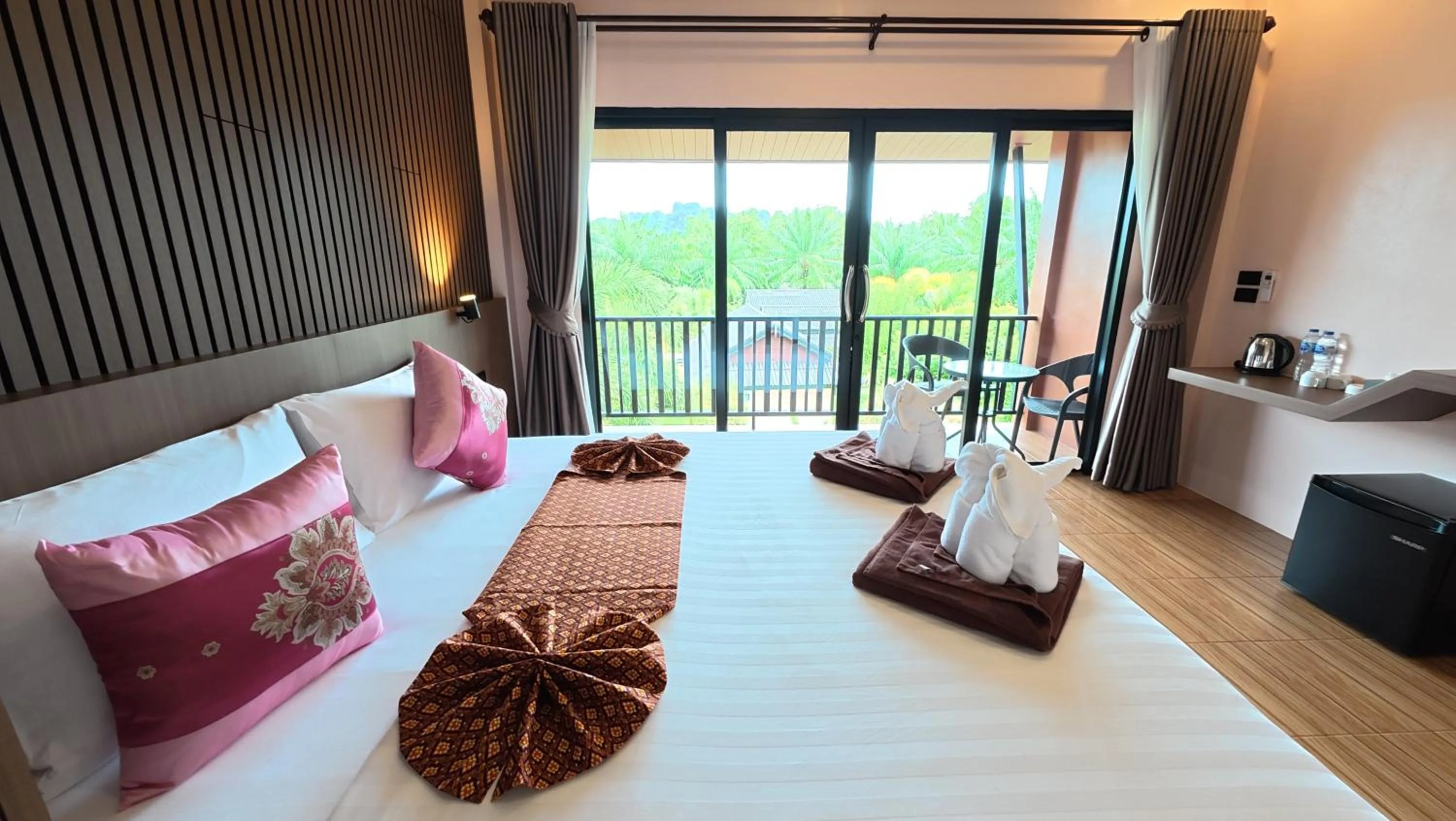 Bed in Palm Kiri Aonang Resort