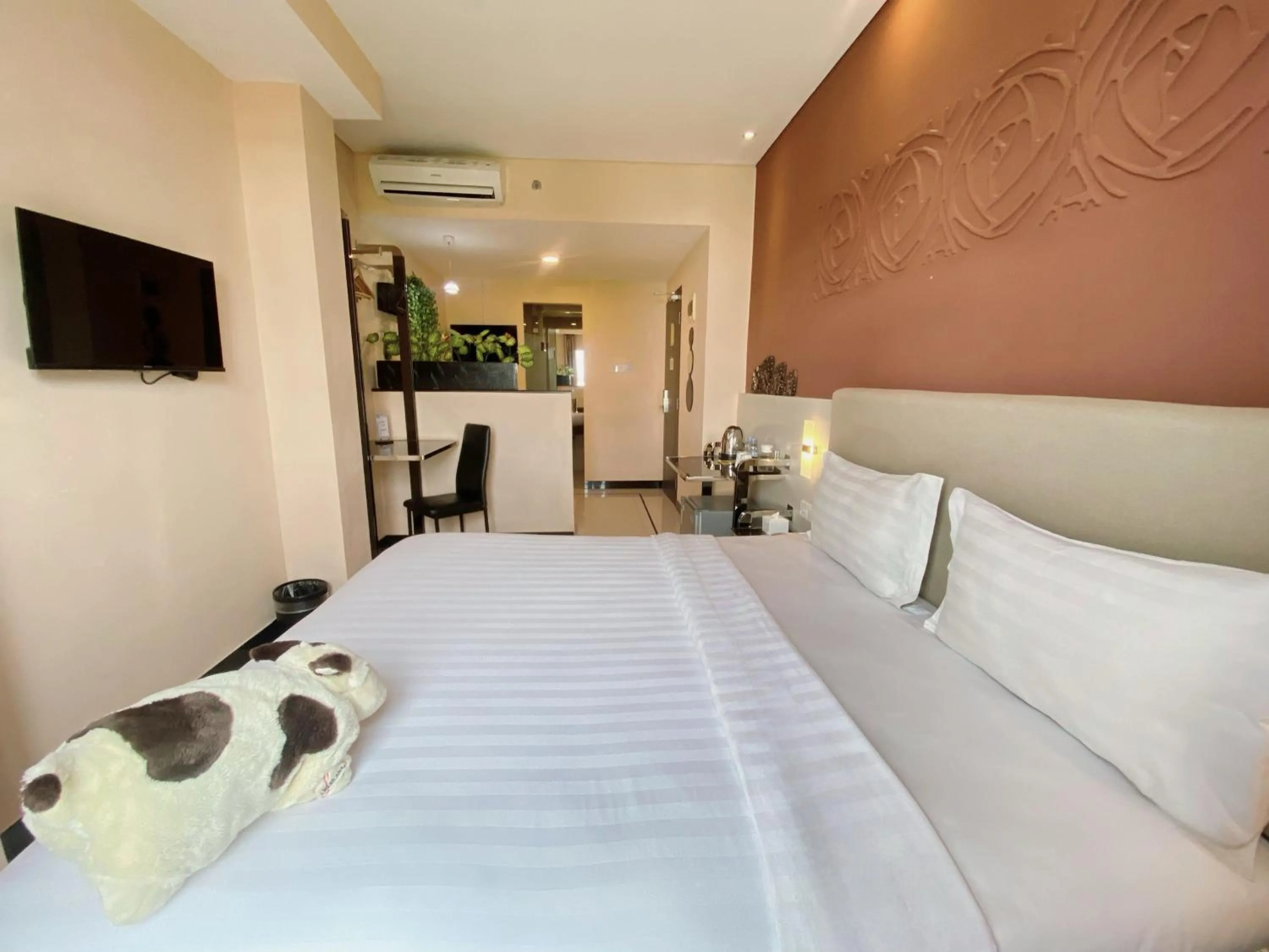 Bed in Verse Lite Hotel Gajah Mada