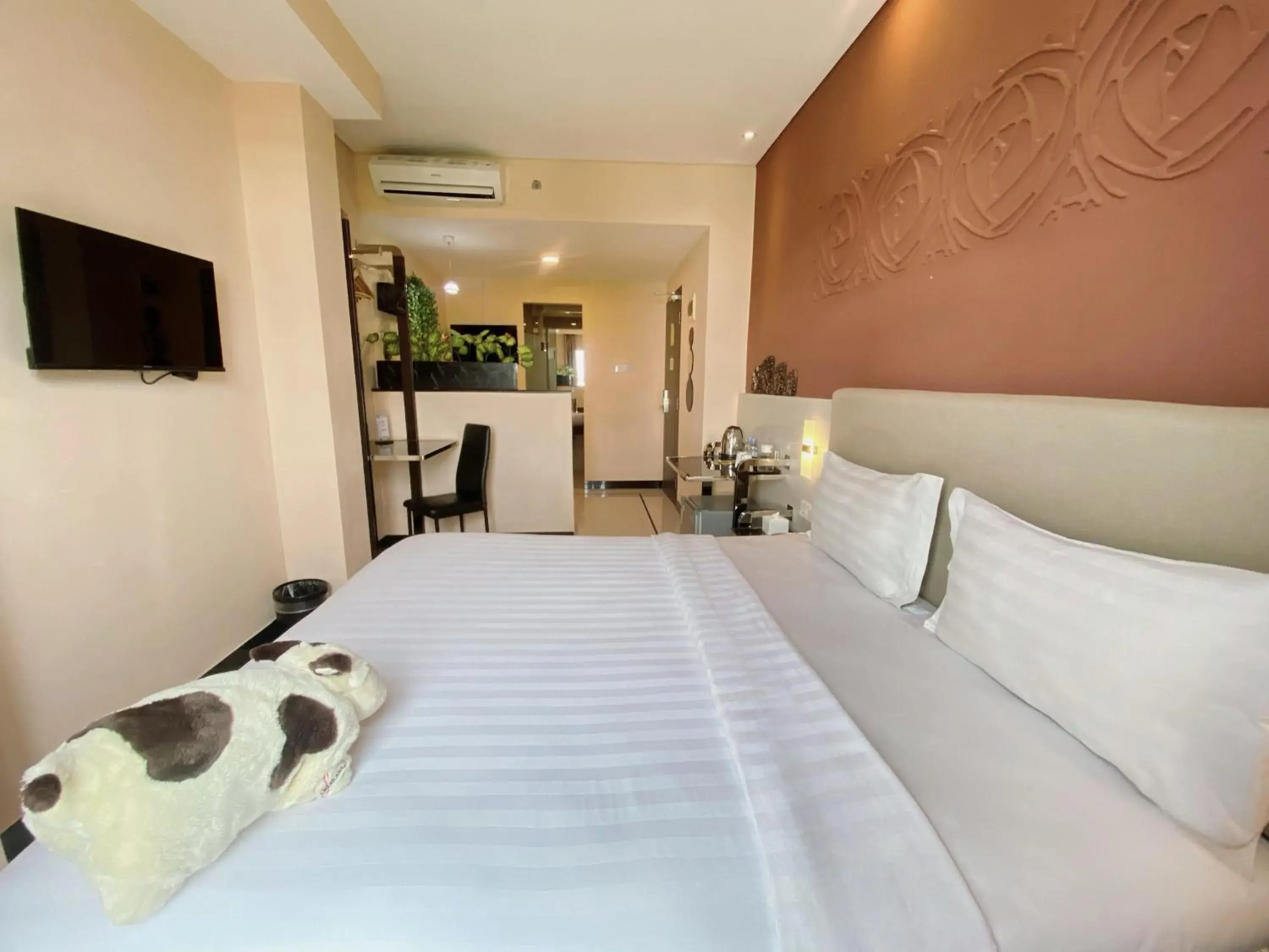 Executive Jacuzzi Room in Verse Lite Hotel Gajah Mada Executive Jacuzzi Room in Verse Lite Hotel Gajah Mada