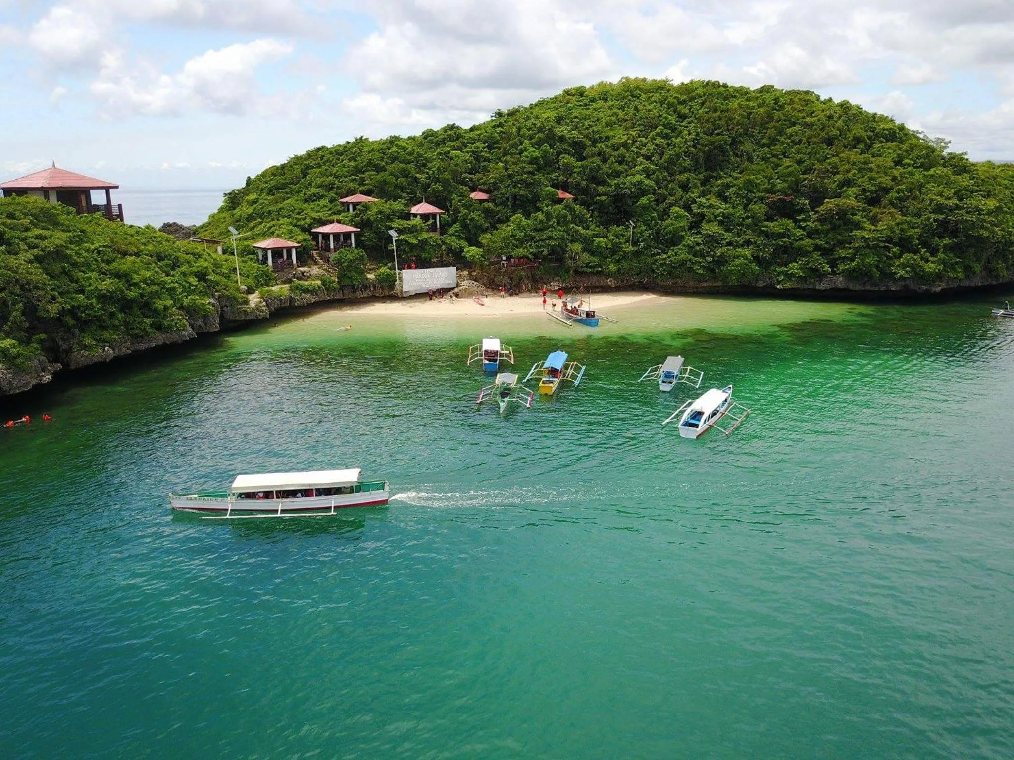 Bird's eye view in Alona's Traditional Filipino Home near 100 Islands Wharf