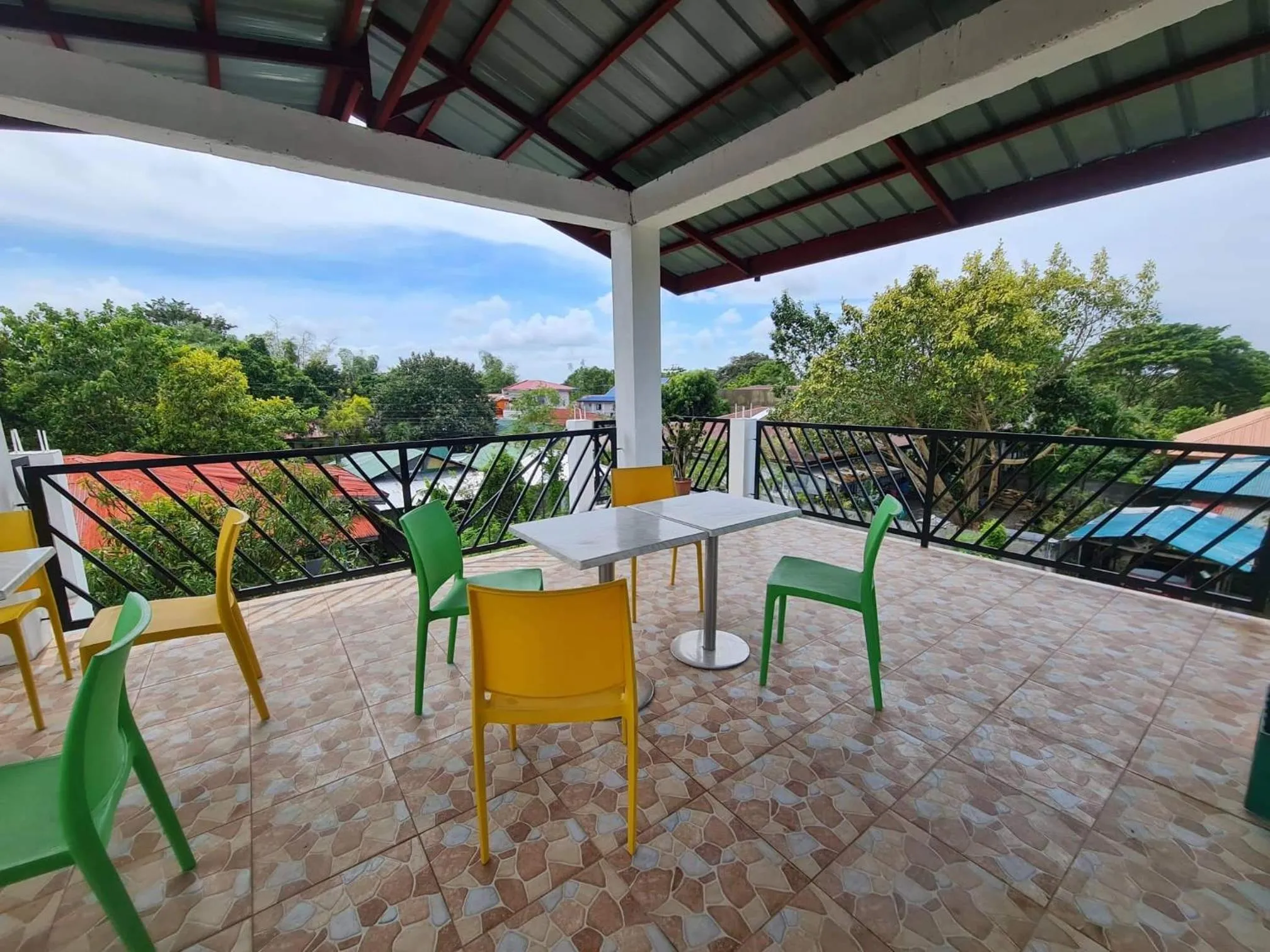 Restaurant/places to eat in Alona's Traditional Filipino Home near 100 Islands Wharf